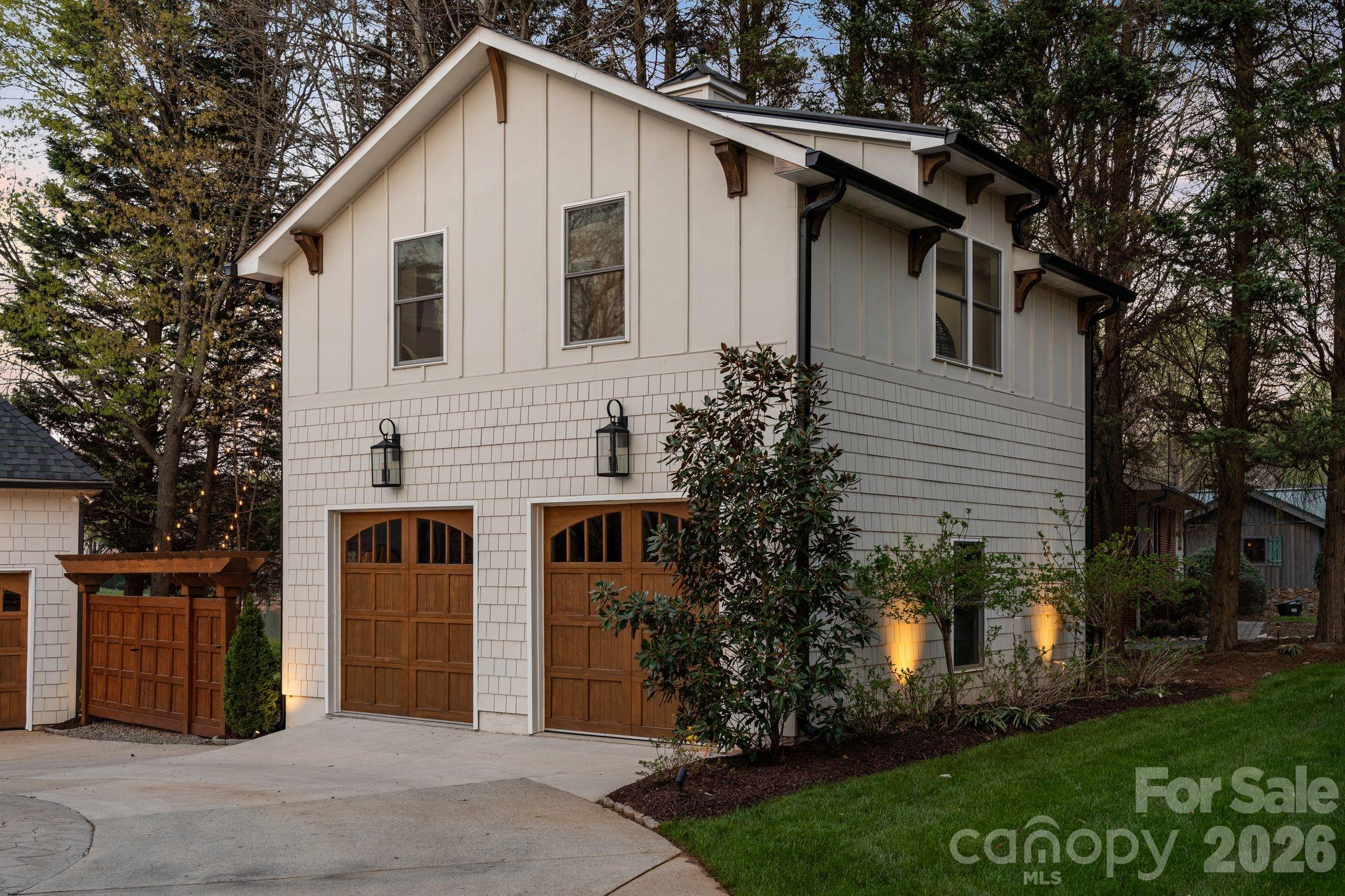 182 Malibu Road — Mooresville