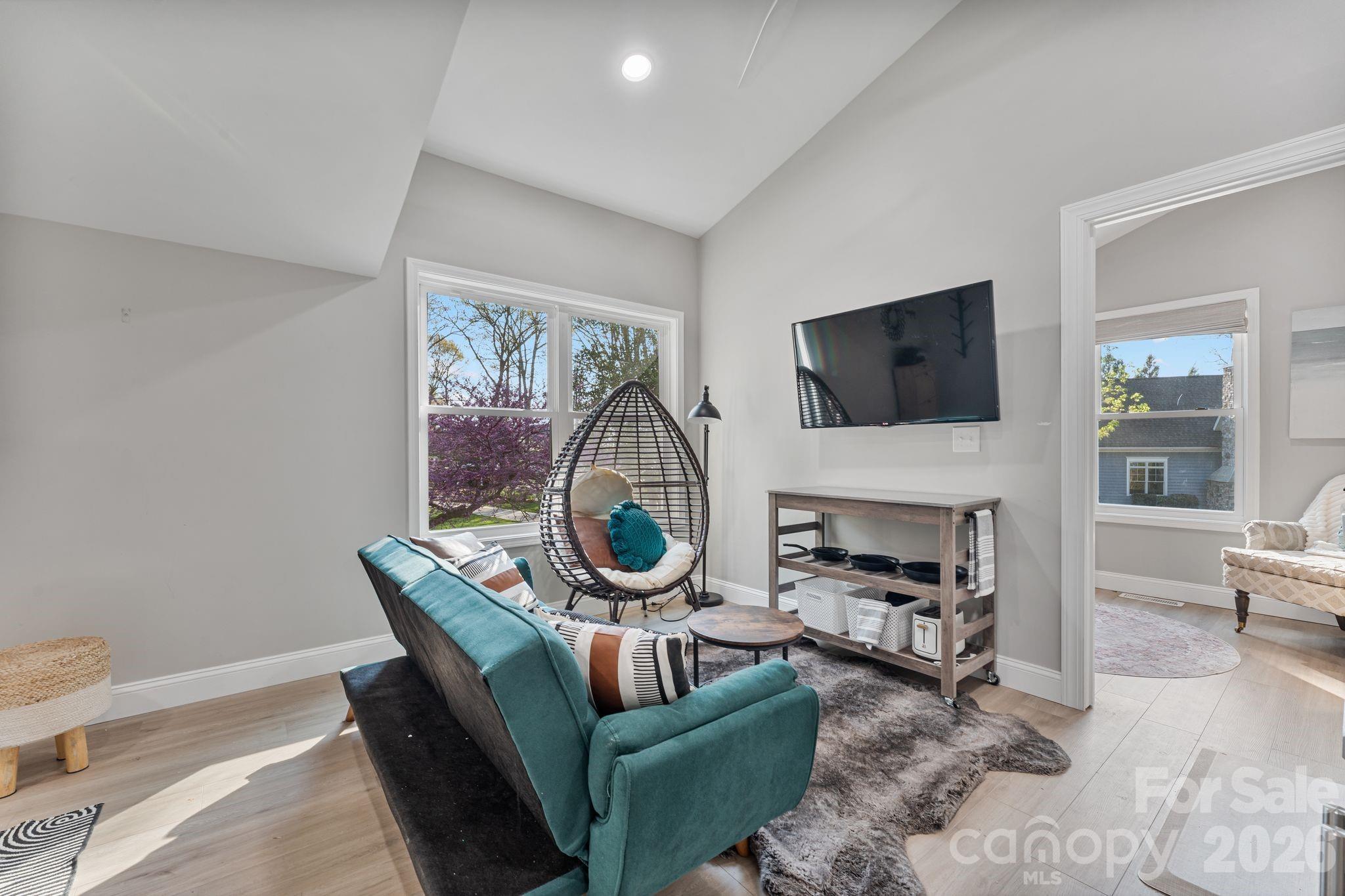 182 Malibu Road — Mooresville