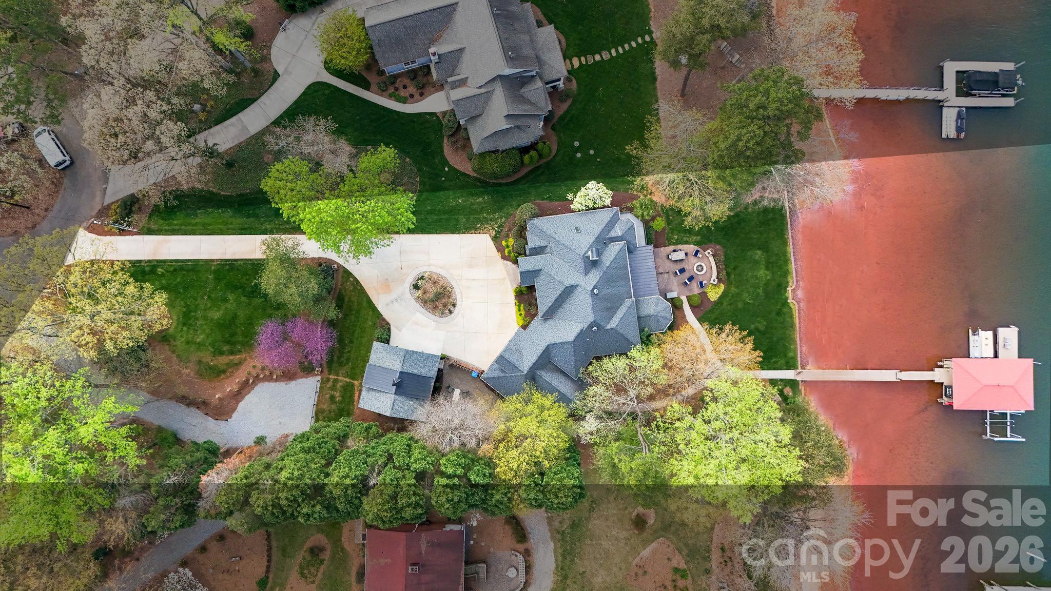182 Malibu Road — Mooresville