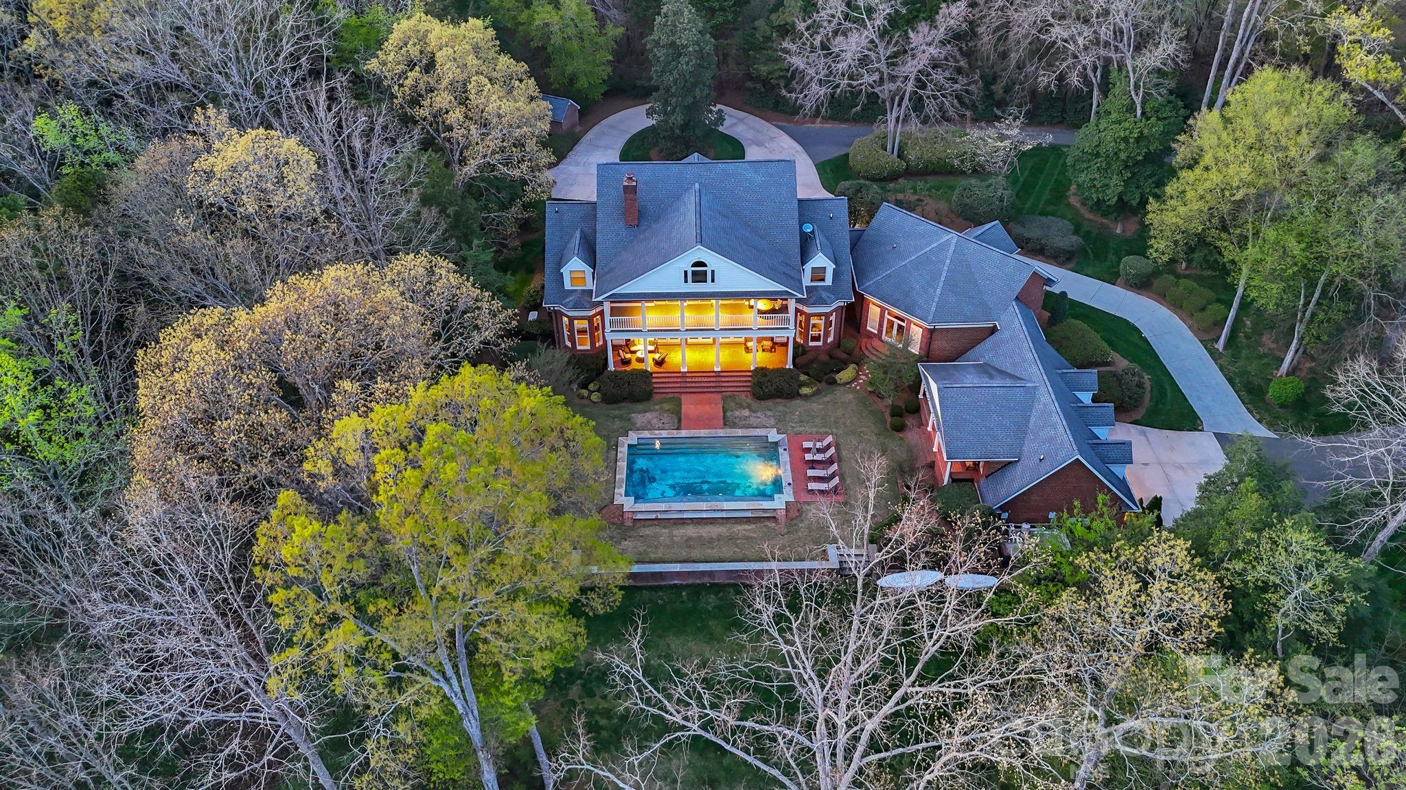 312 Old Hickory Court — Fort Mill