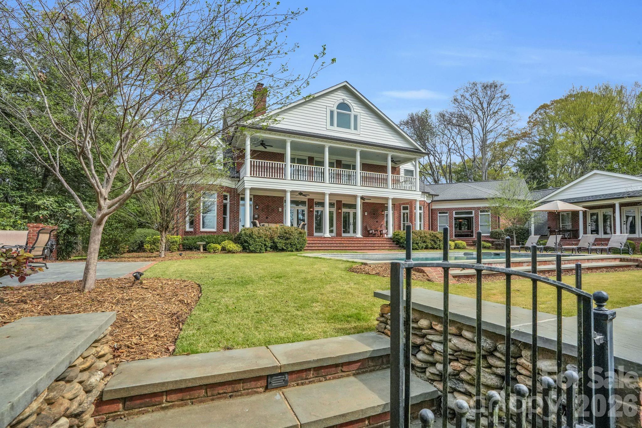 312 Old Hickory Court — Fort Mill