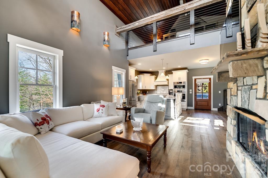 117 Amberleaf Way — Cullowhee