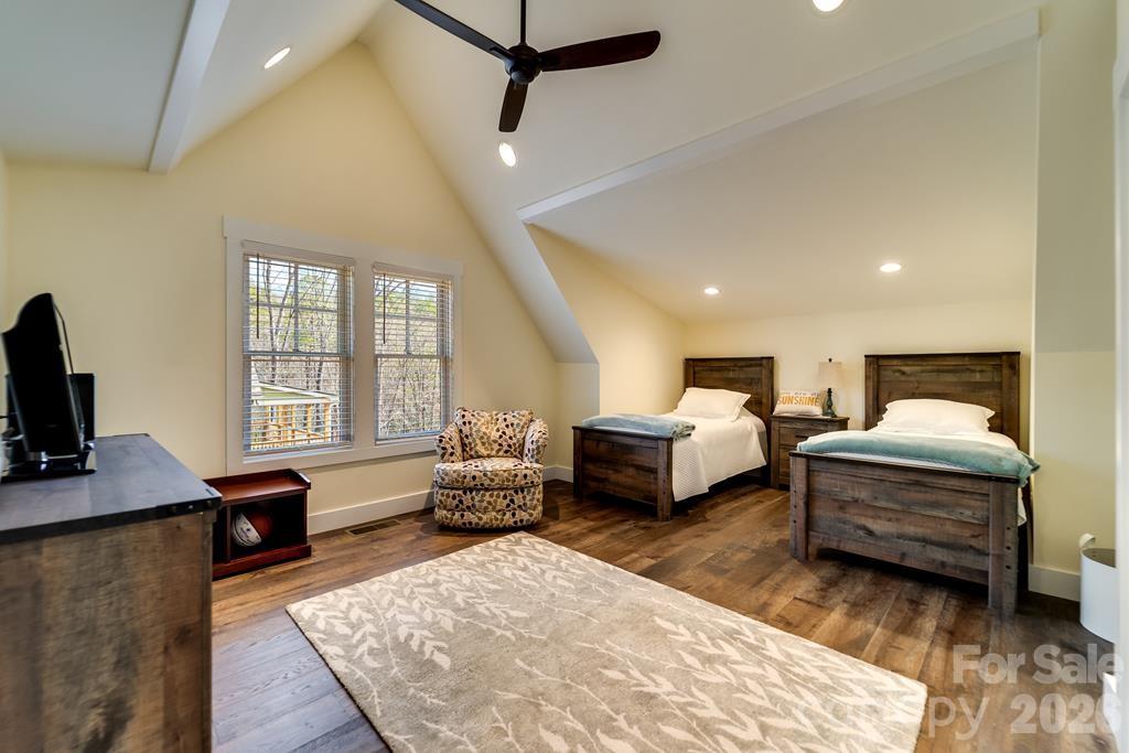 117 Amberleaf Way — Cullowhee