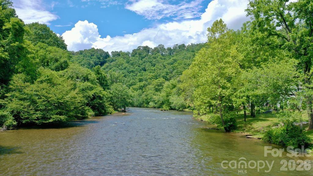 117 Amberleaf Way — Cullowhee
