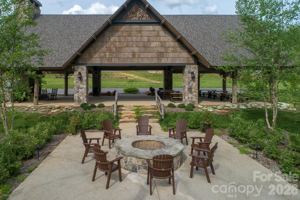 117 Amberleaf Way — Cullowhee