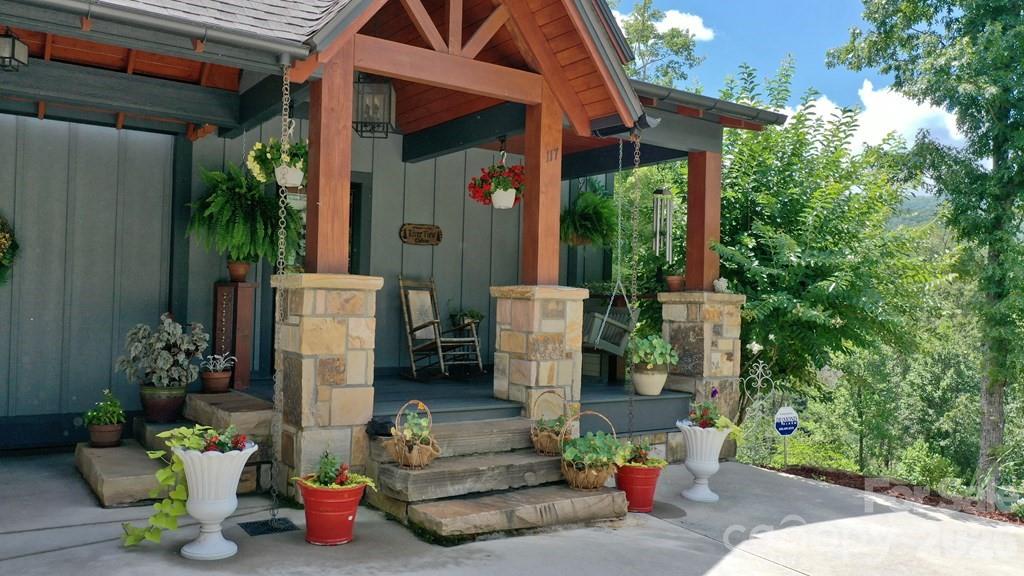 117 Amberleaf Way — Cullowhee