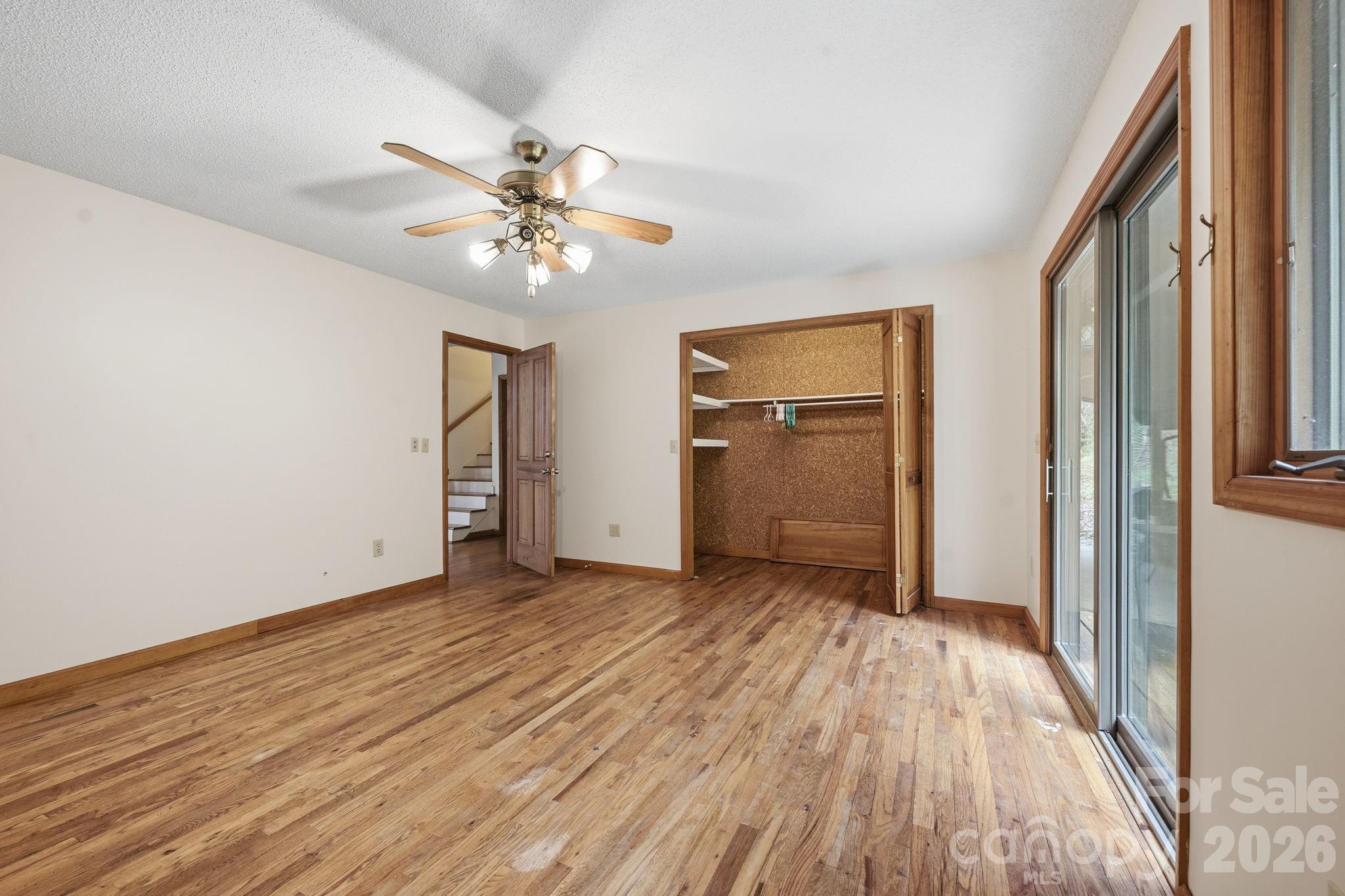 652 Shepherds Creek Road — Robbinsville