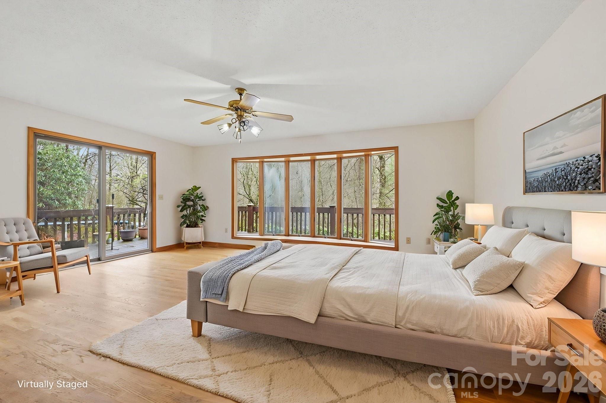 652 Shepherds Creek Road — Robbinsville