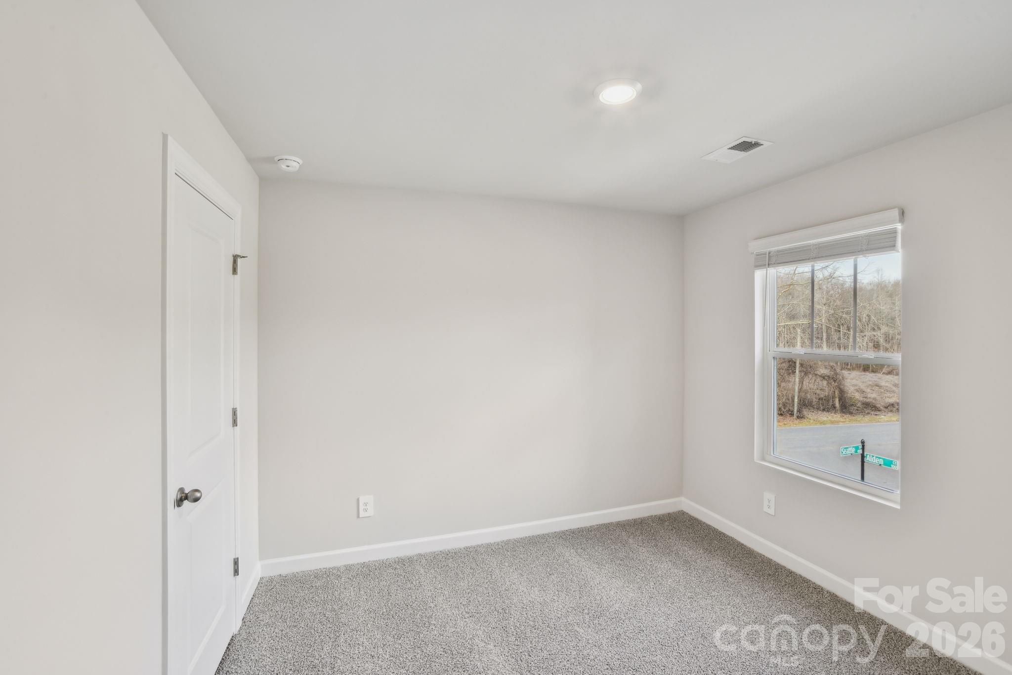 423 Luna Lane — Shelby