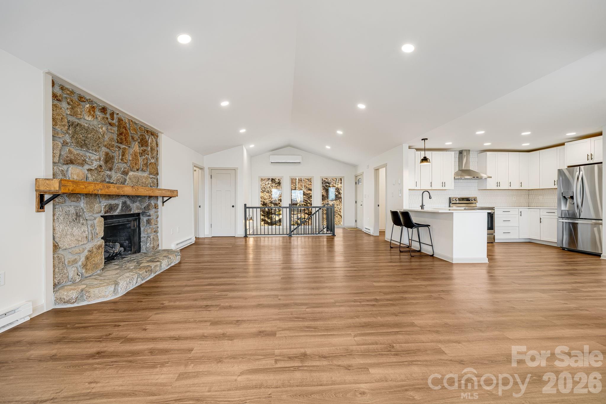 1065 Oak Ridge Lane #713 — Mars Hill