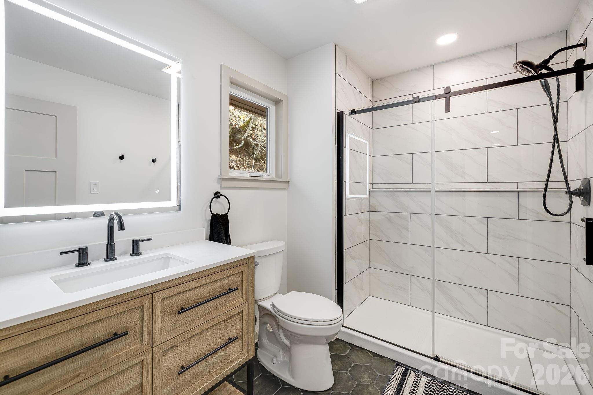 1065 Oak Ridge Lane #713 — Mars Hill