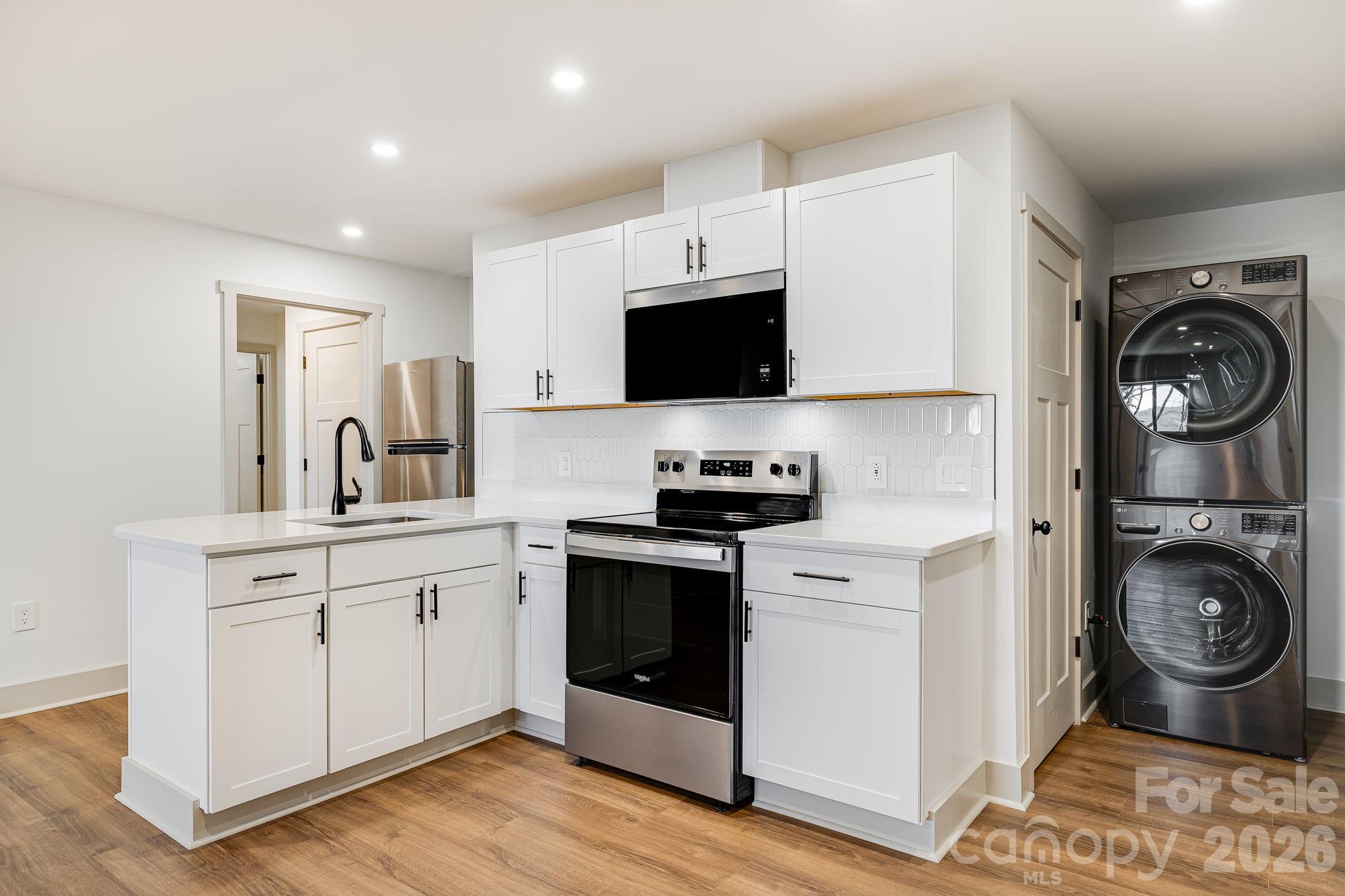 1065 Oak Ridge Lane #713 — Mars Hill
