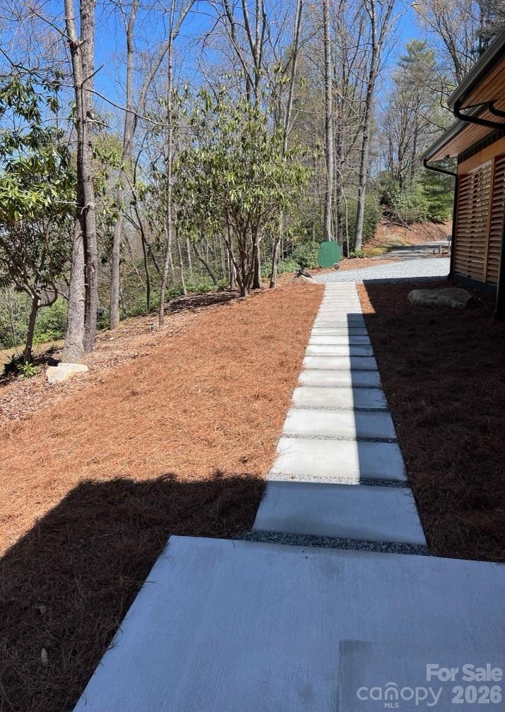558 Poplar Crest Drive — Pisgah Forest