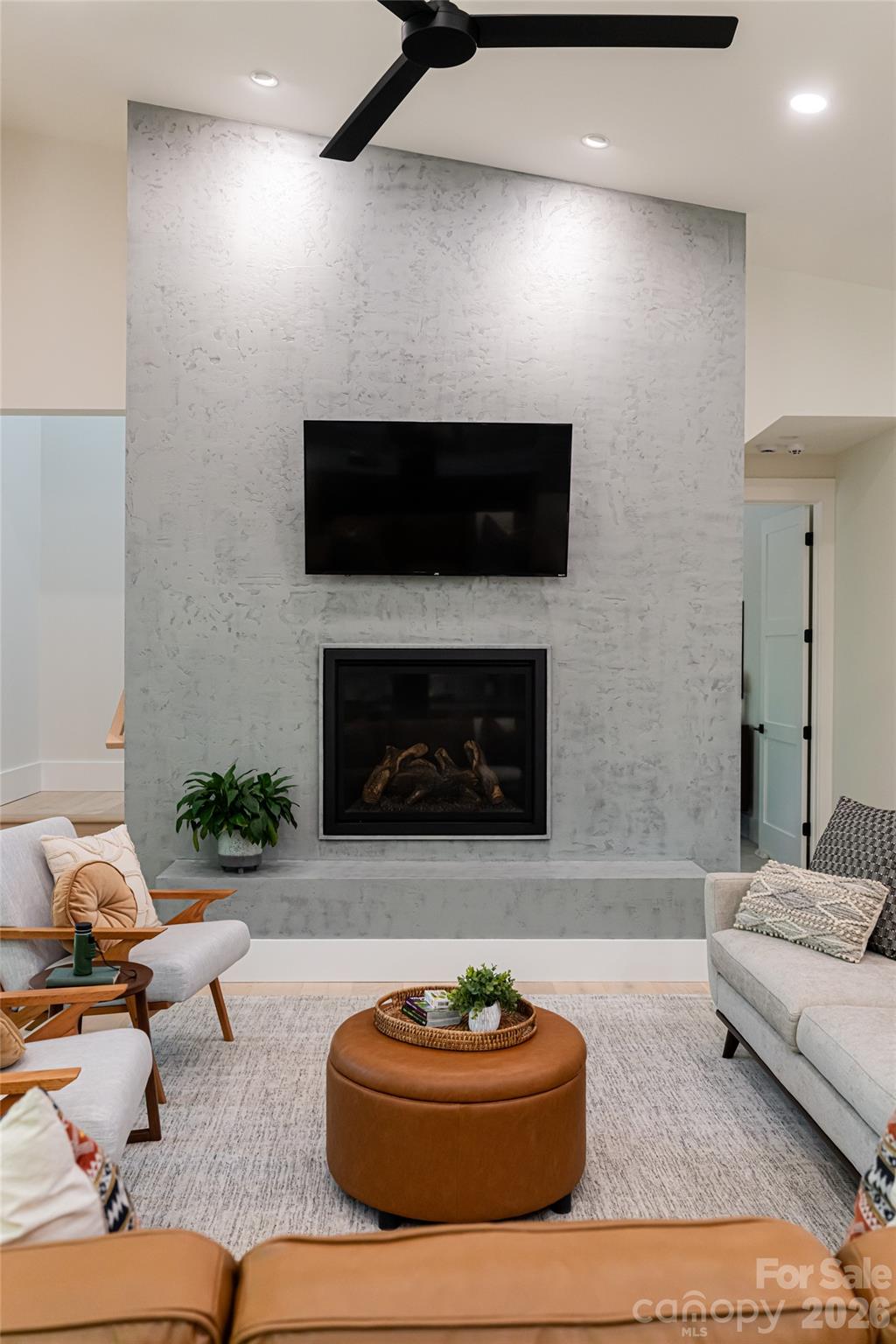 558 Poplar Crest Drive — Pisgah Forest