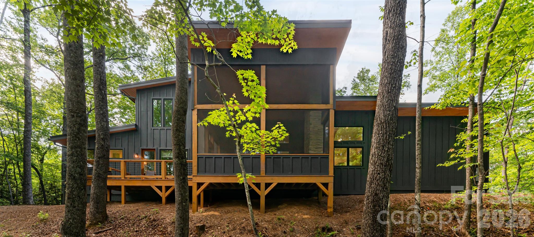558 Poplar Crest Drive — Pisgah Forest