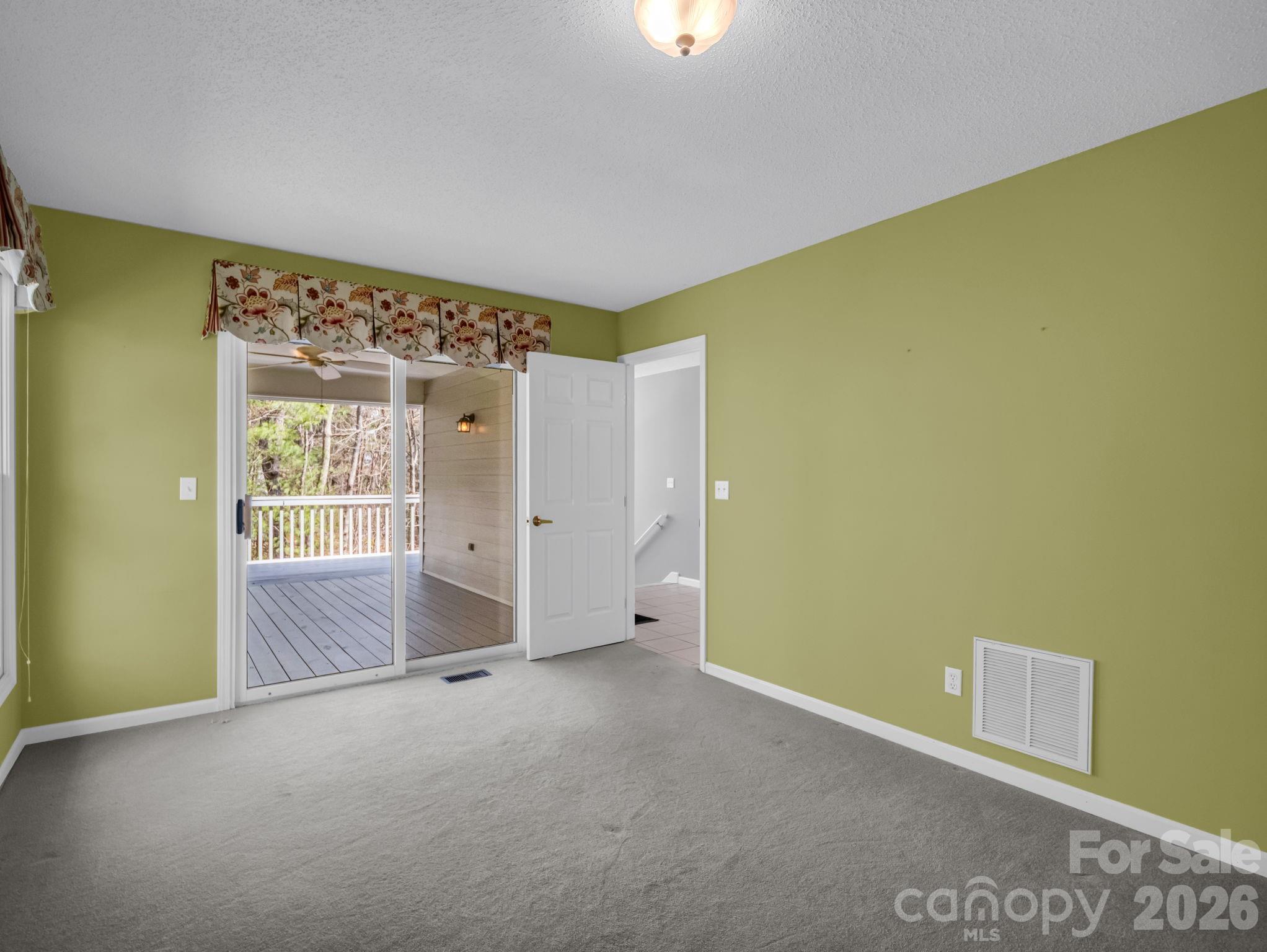 111 Broadmoor Drive — Flat Rock