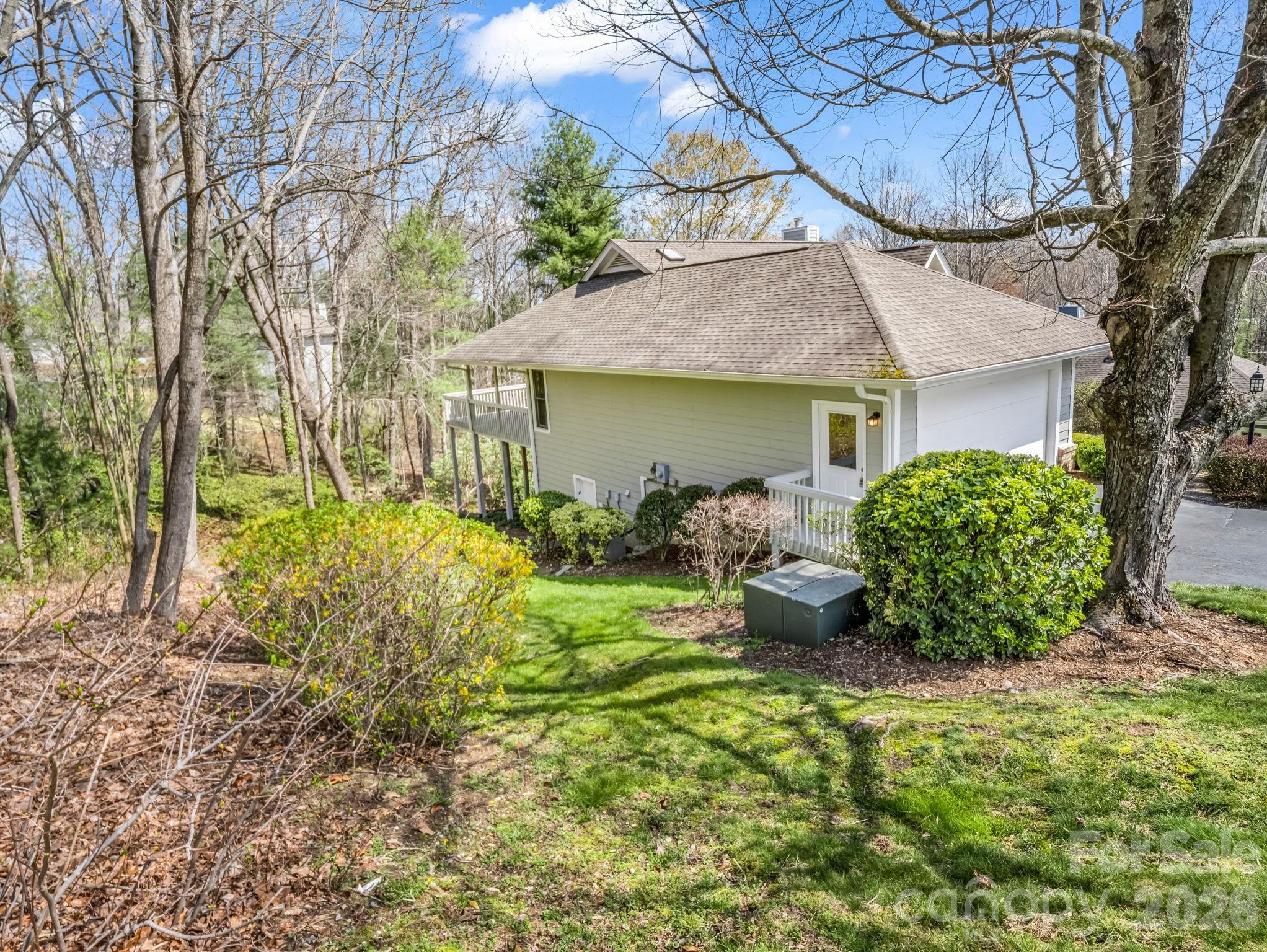 111 Broadmoor Drive — Flat Rock
