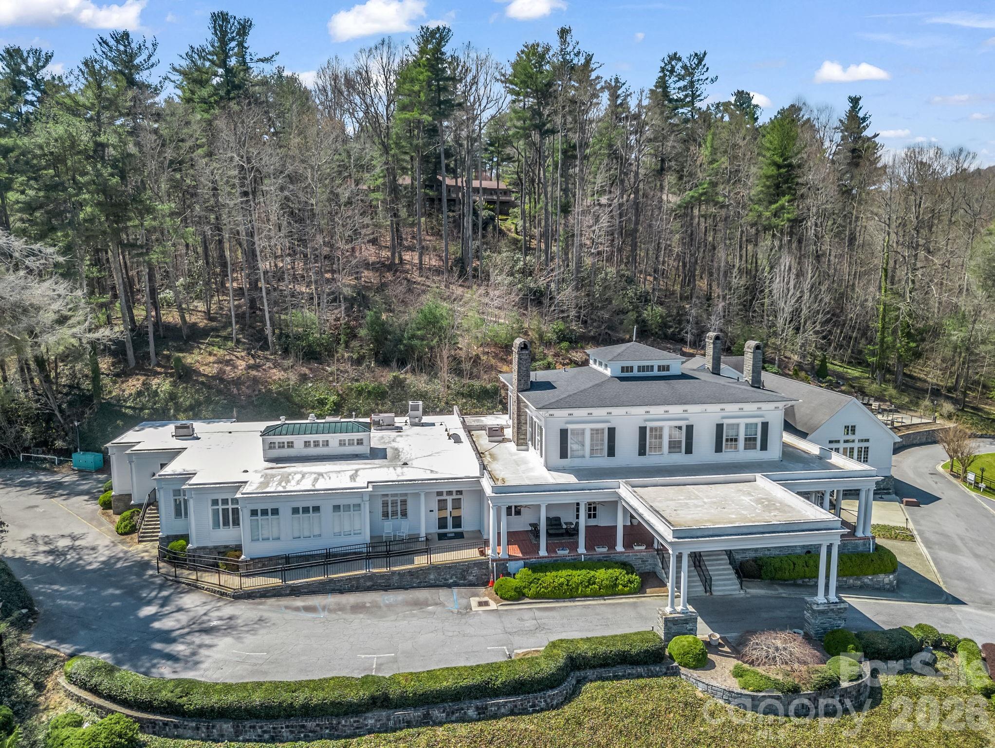 111 Broadmoor Drive — Flat Rock
