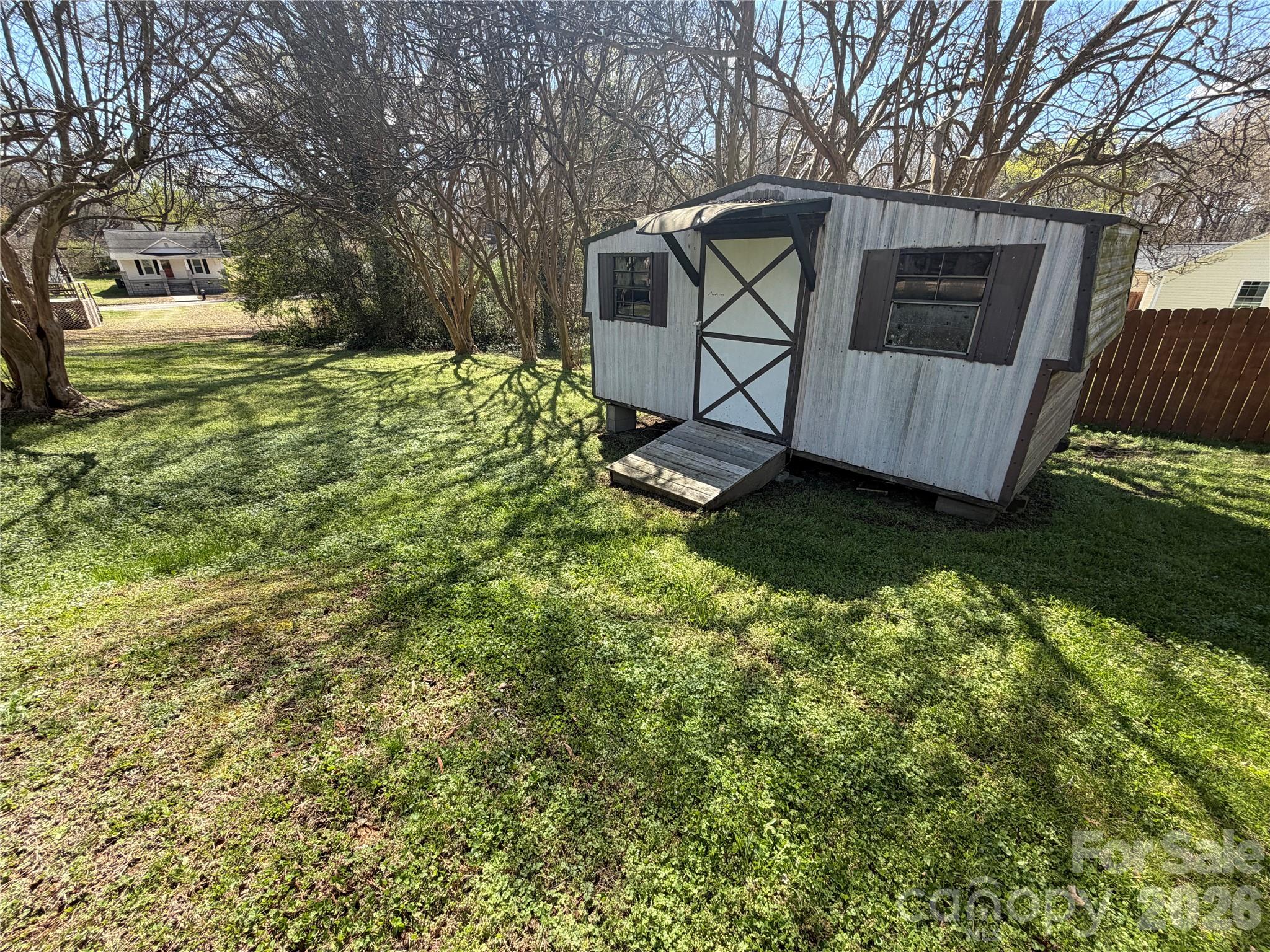 1003 W B Street — Kannapolis