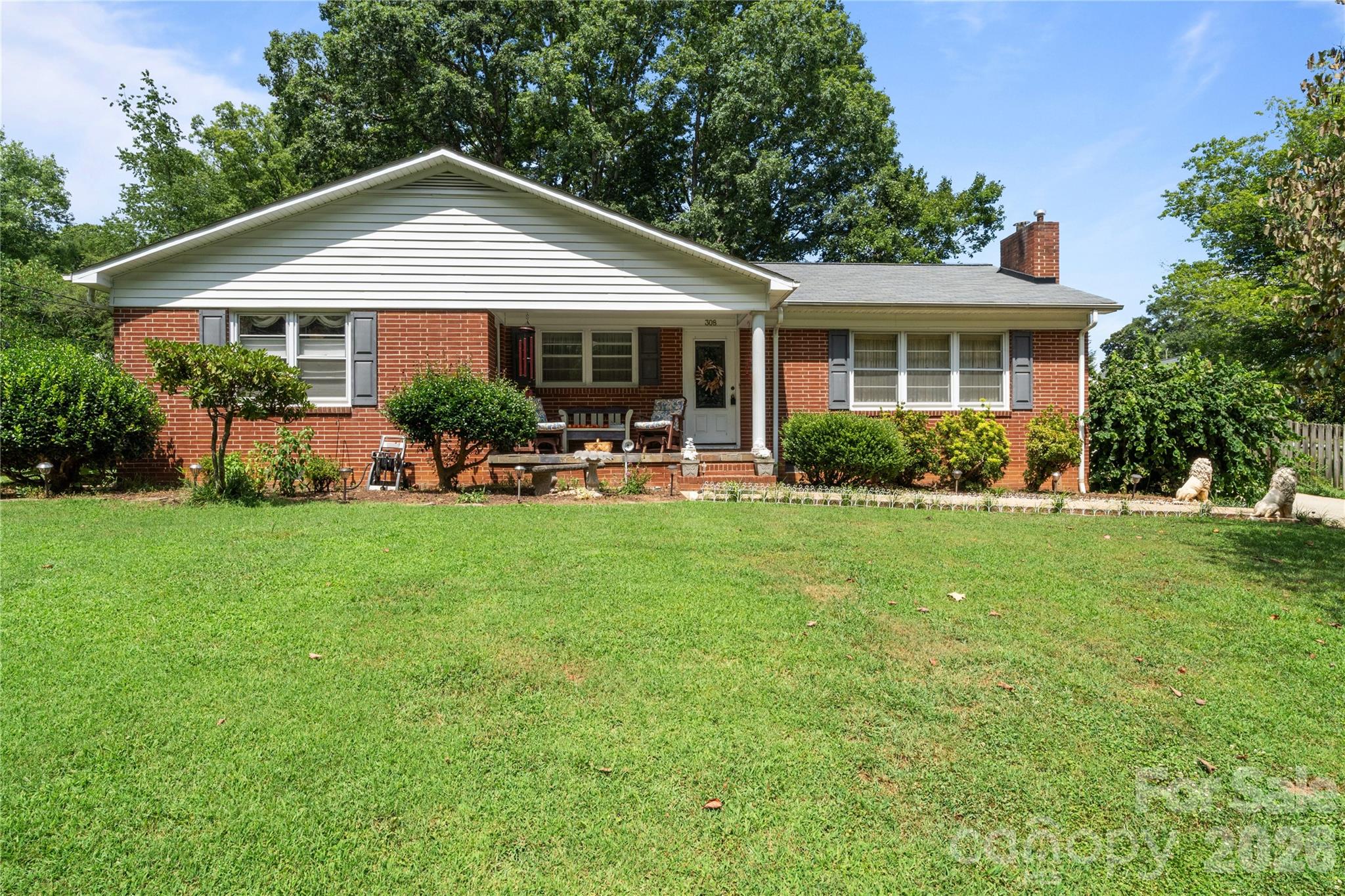 308 Taubrook Place NW — Lenoir