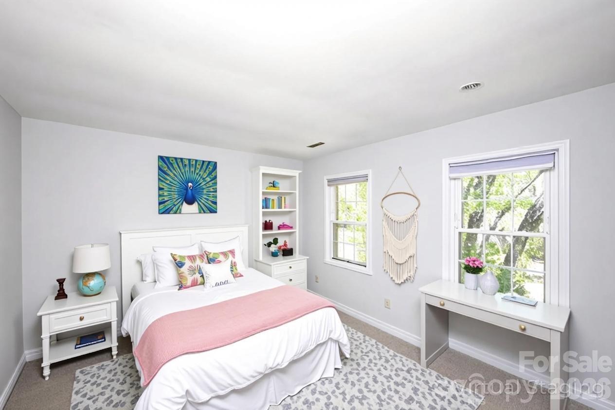 4248 Woodglen Lane — Charlotte