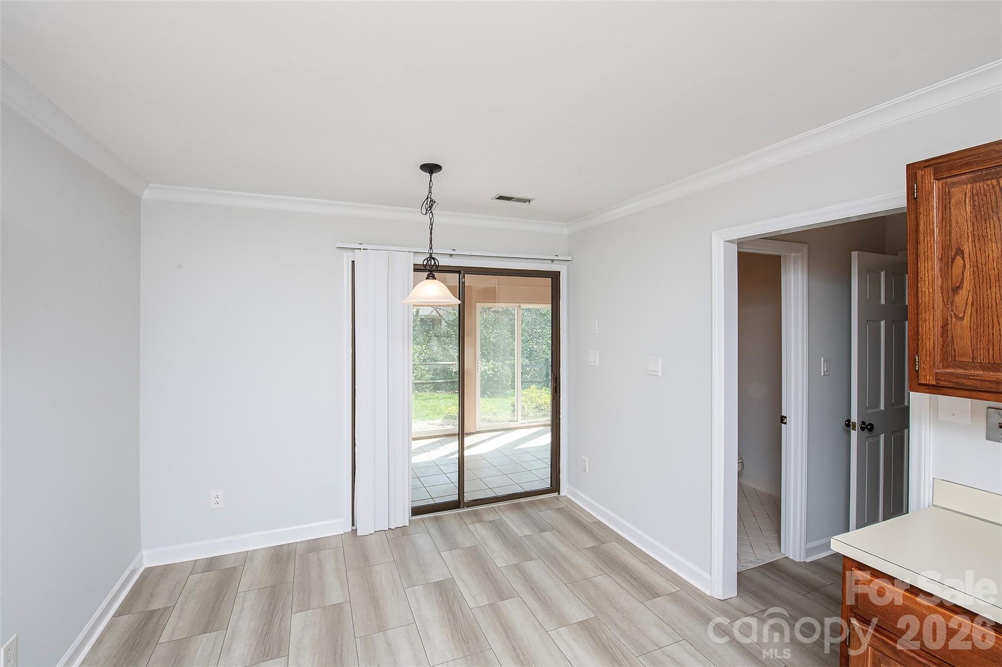 4248 Woodglen Lane — Charlotte