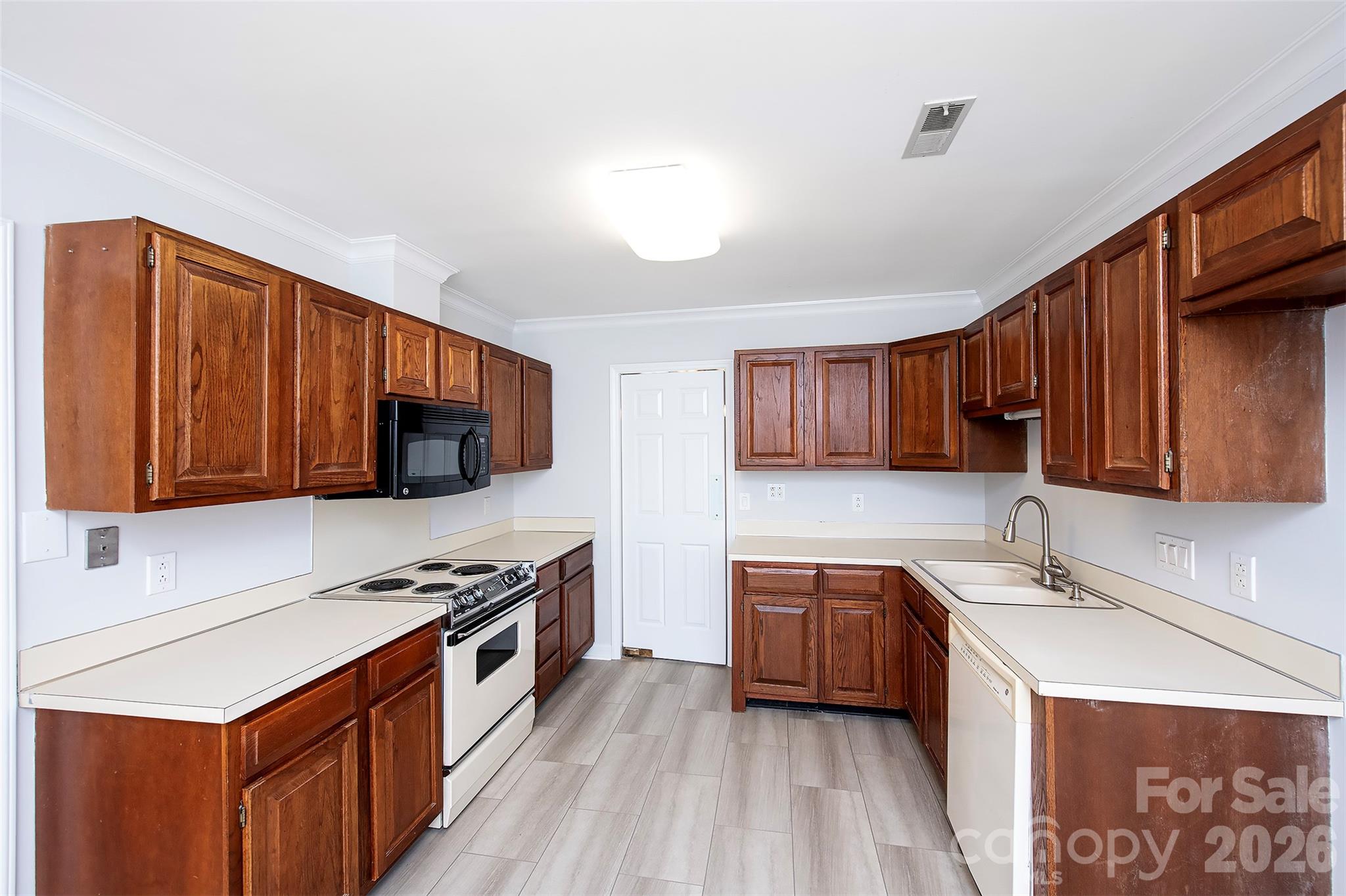 4248 Woodglen Lane — Charlotte