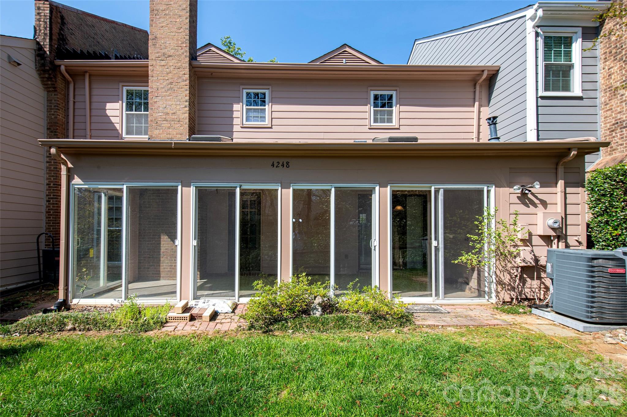 4248 Woodglen Lane — Charlotte