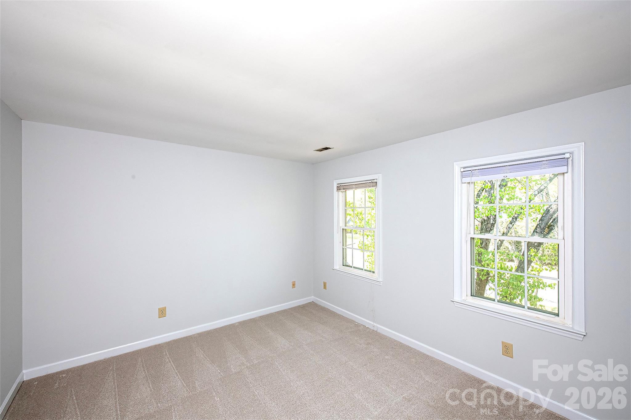 4248 Woodglen Lane — Charlotte