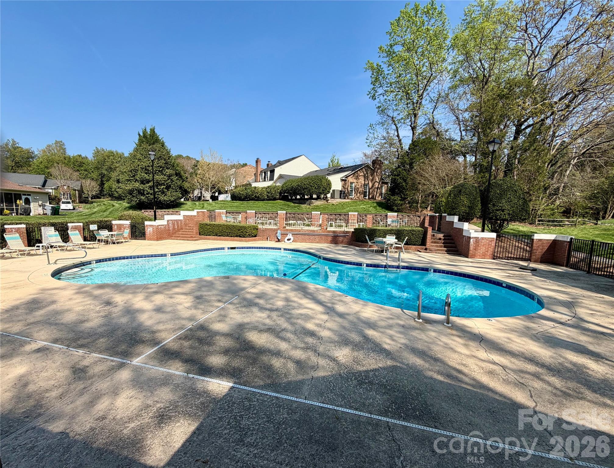 4248 Woodglen Lane — Charlotte