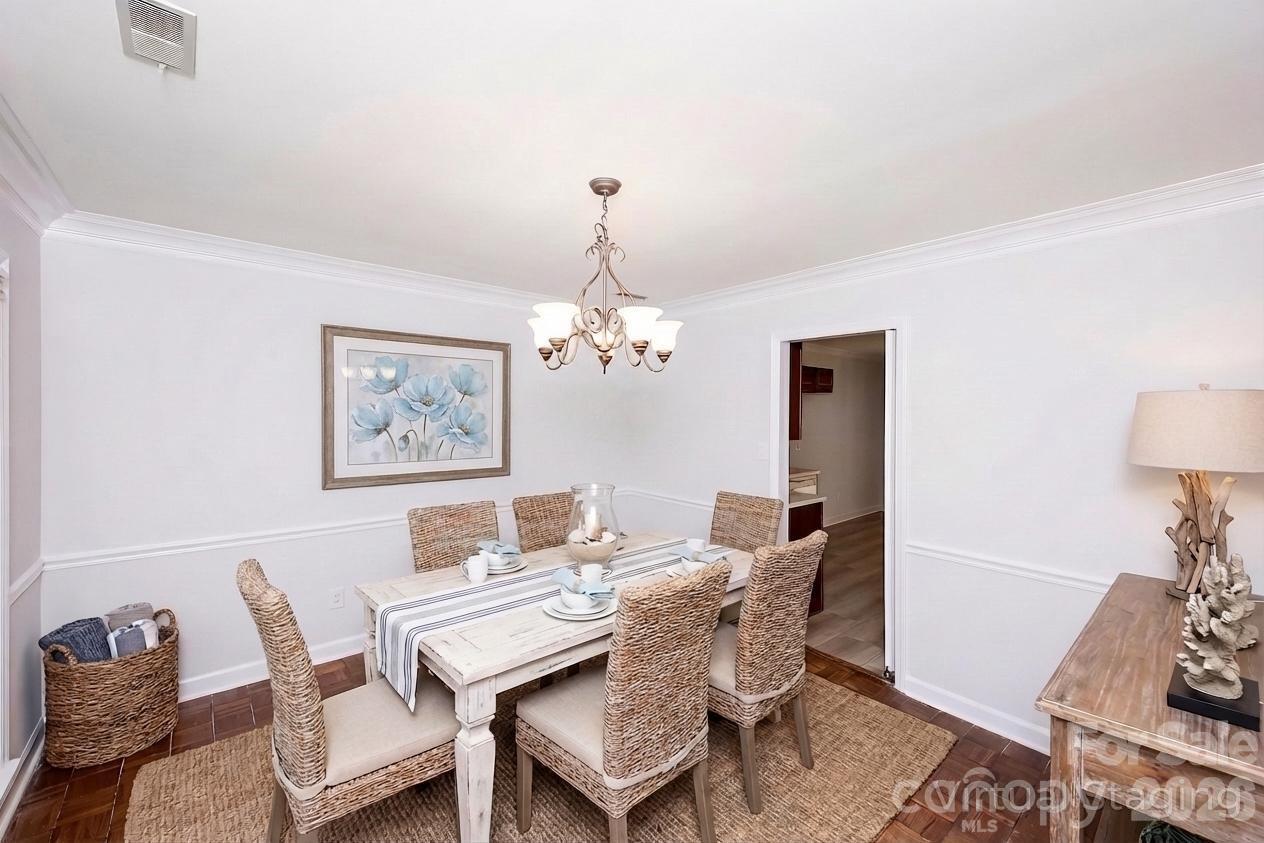 4248 Woodglen Lane — Charlotte