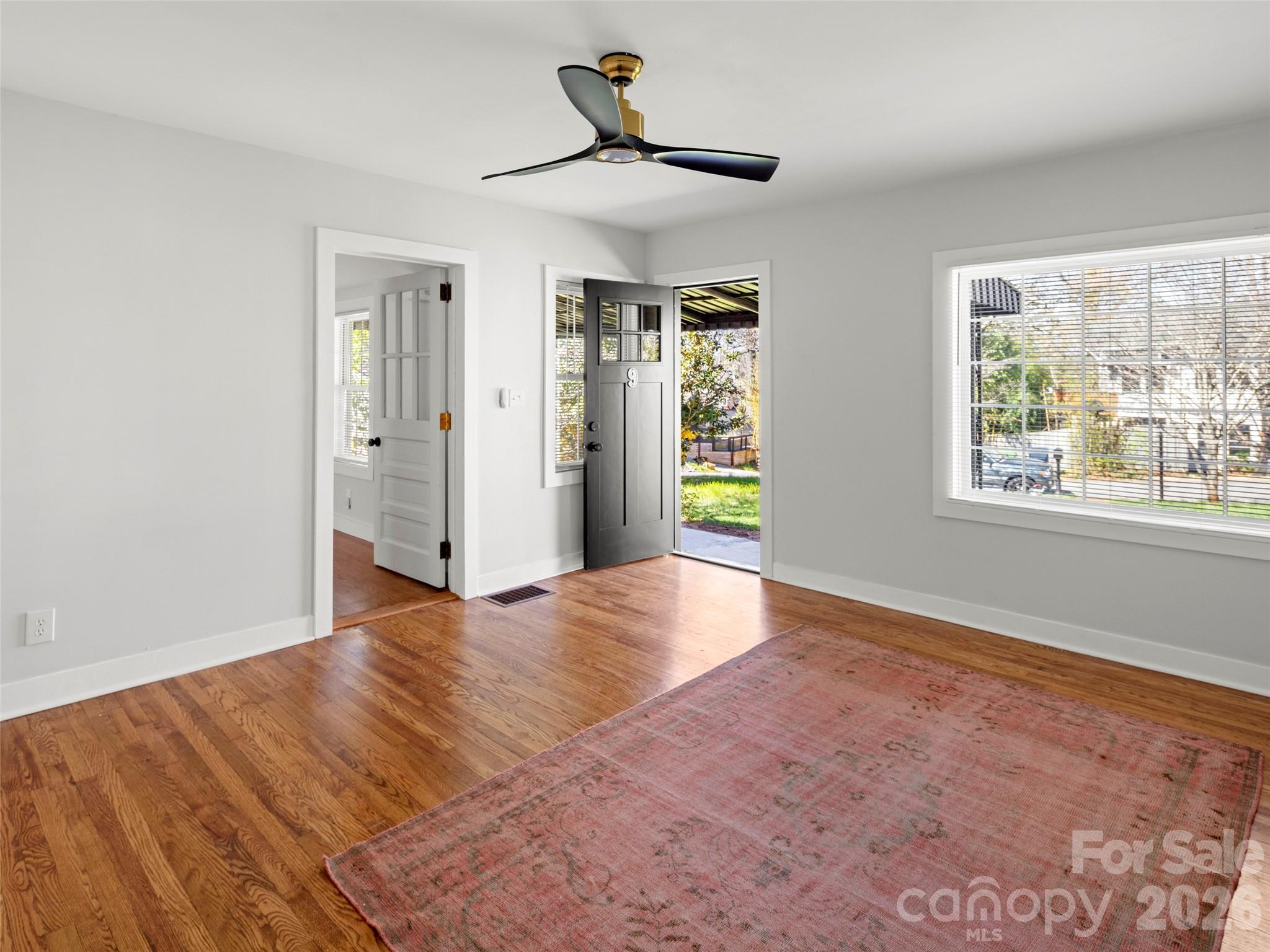 9 S Woodward Avenue — Asheville