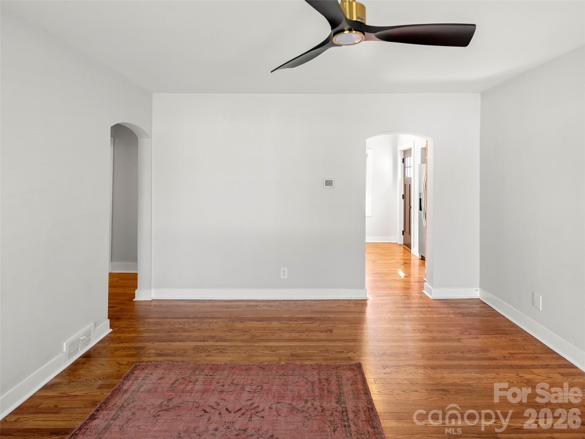 9 S Woodward Avenue — Asheville