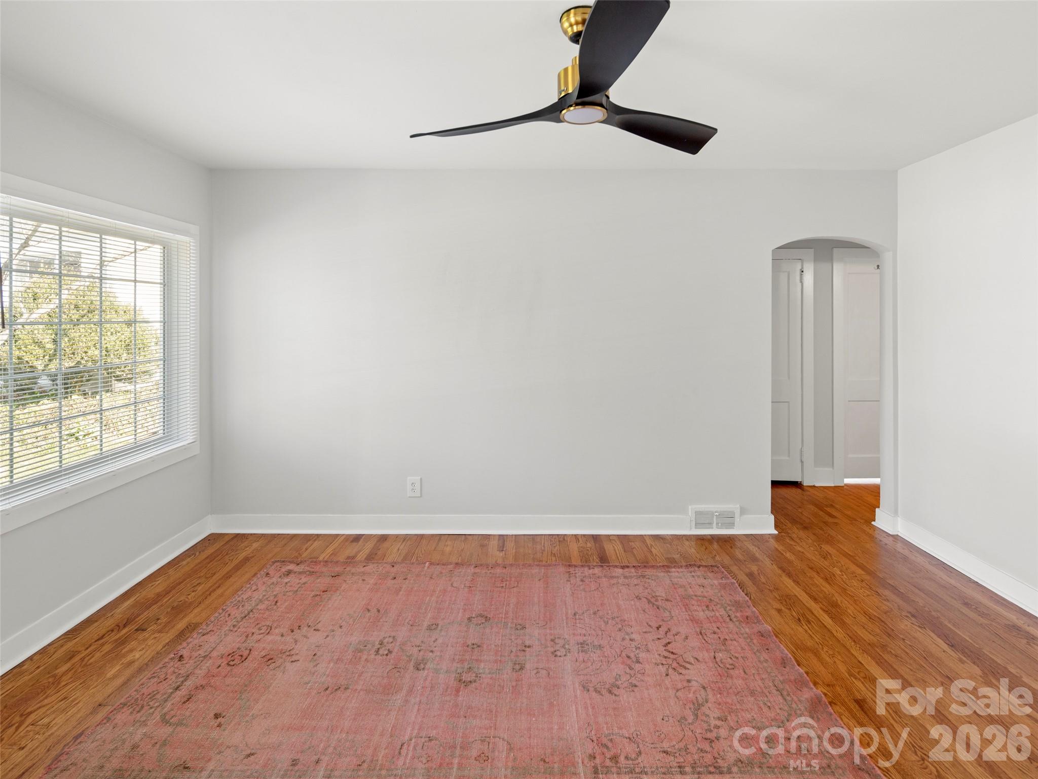 9 S Woodward Avenue — Asheville