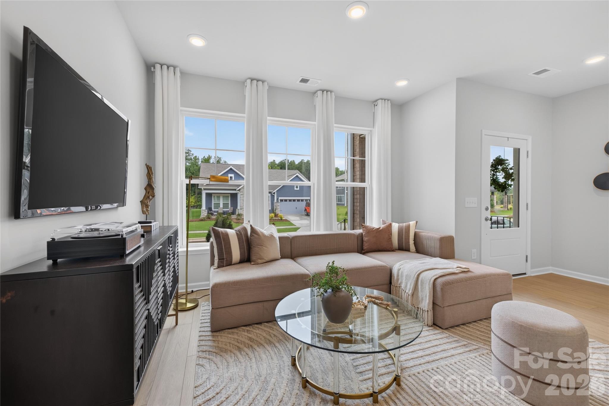 575 Cape Cod Way — Rock Hill