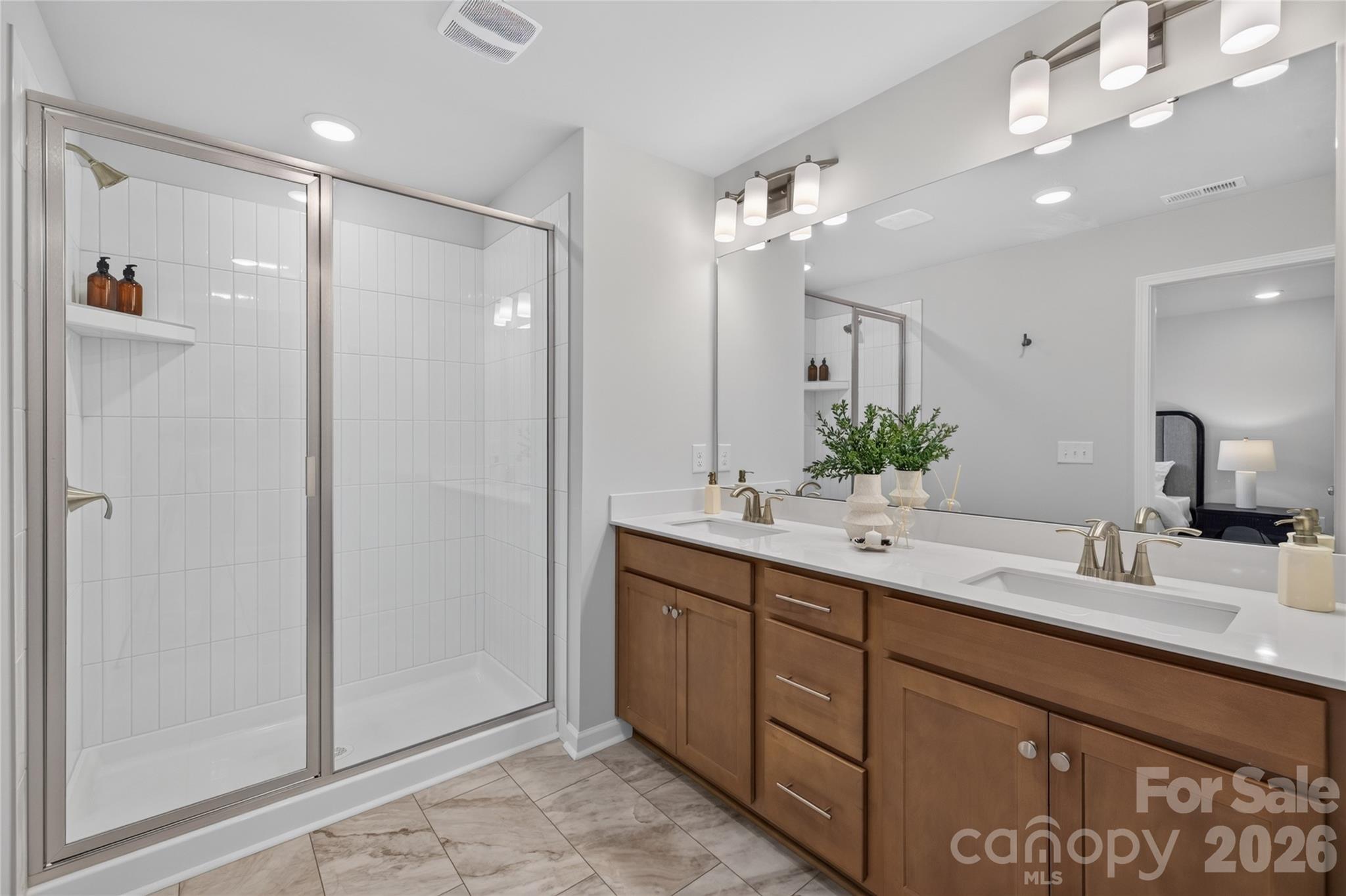 575 Cape Cod Way — Rock Hill