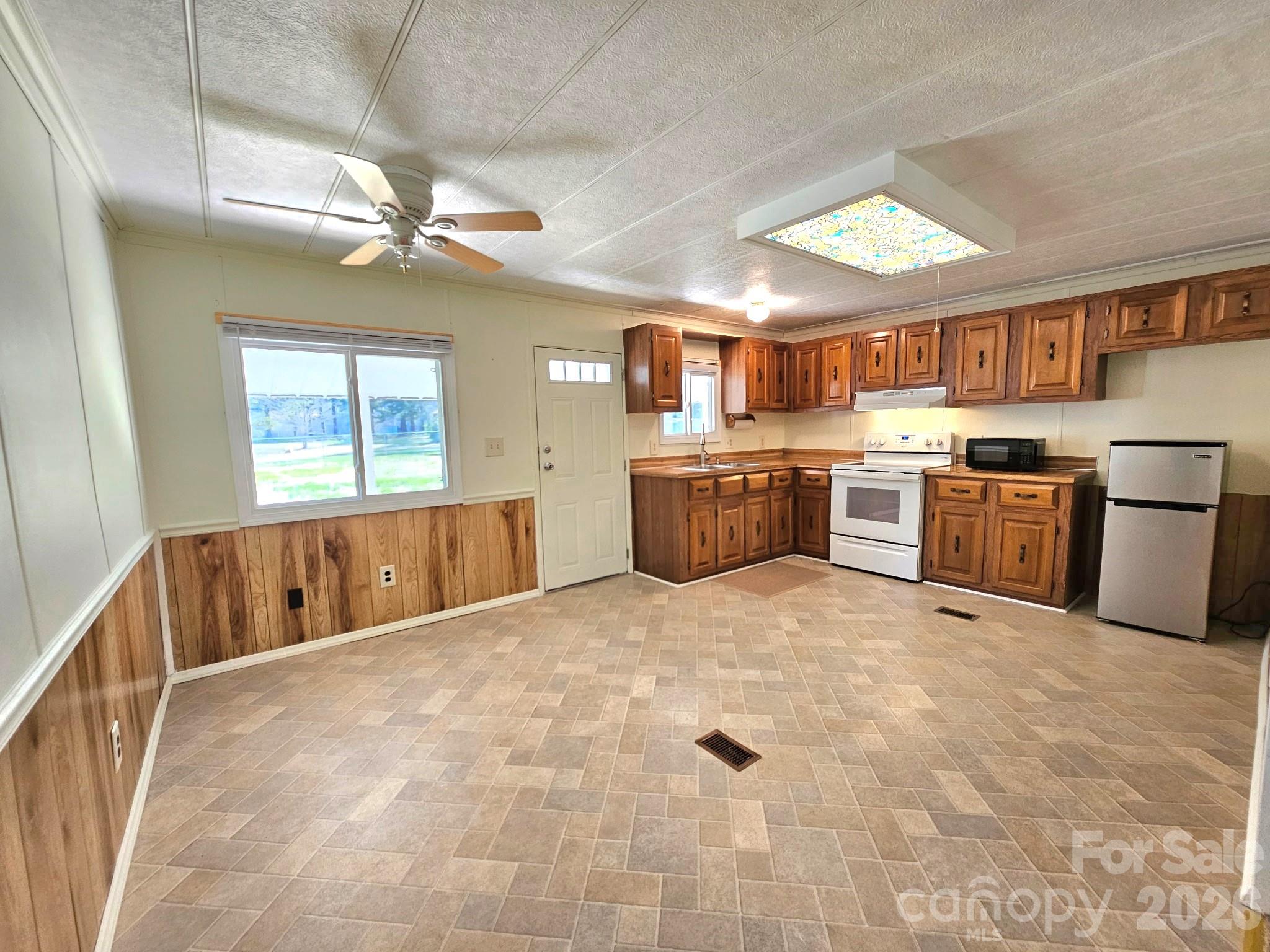 44716 Gold Branch Road — Richfield