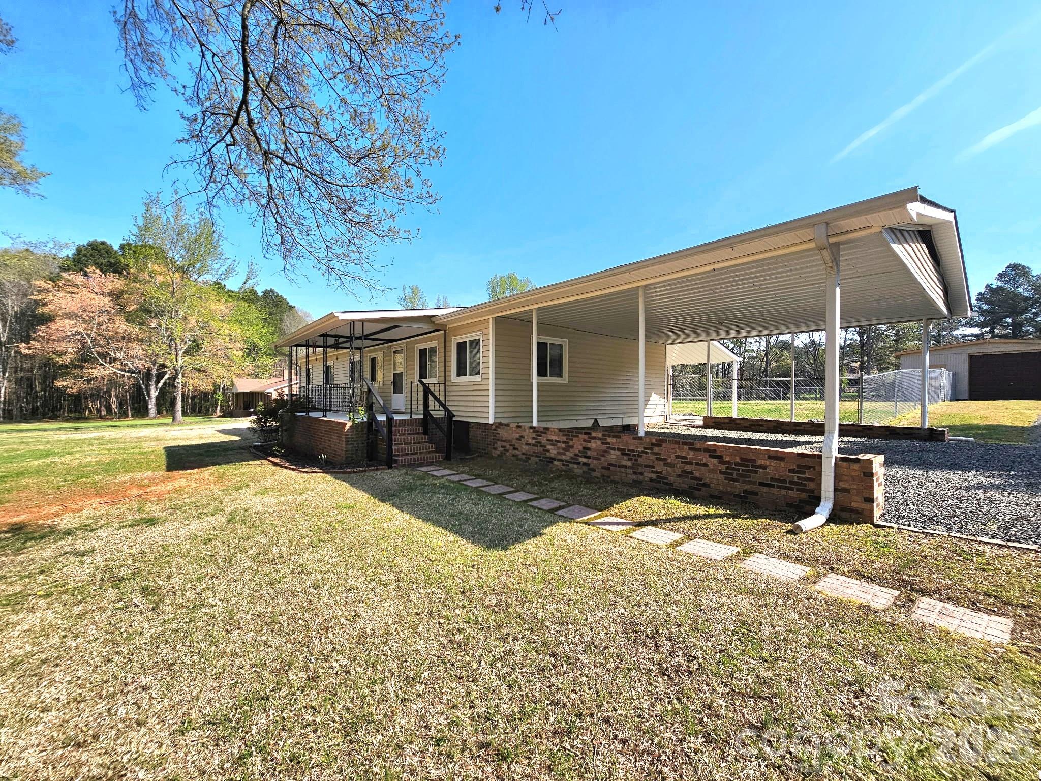 44716 Gold Branch Road — Richfield