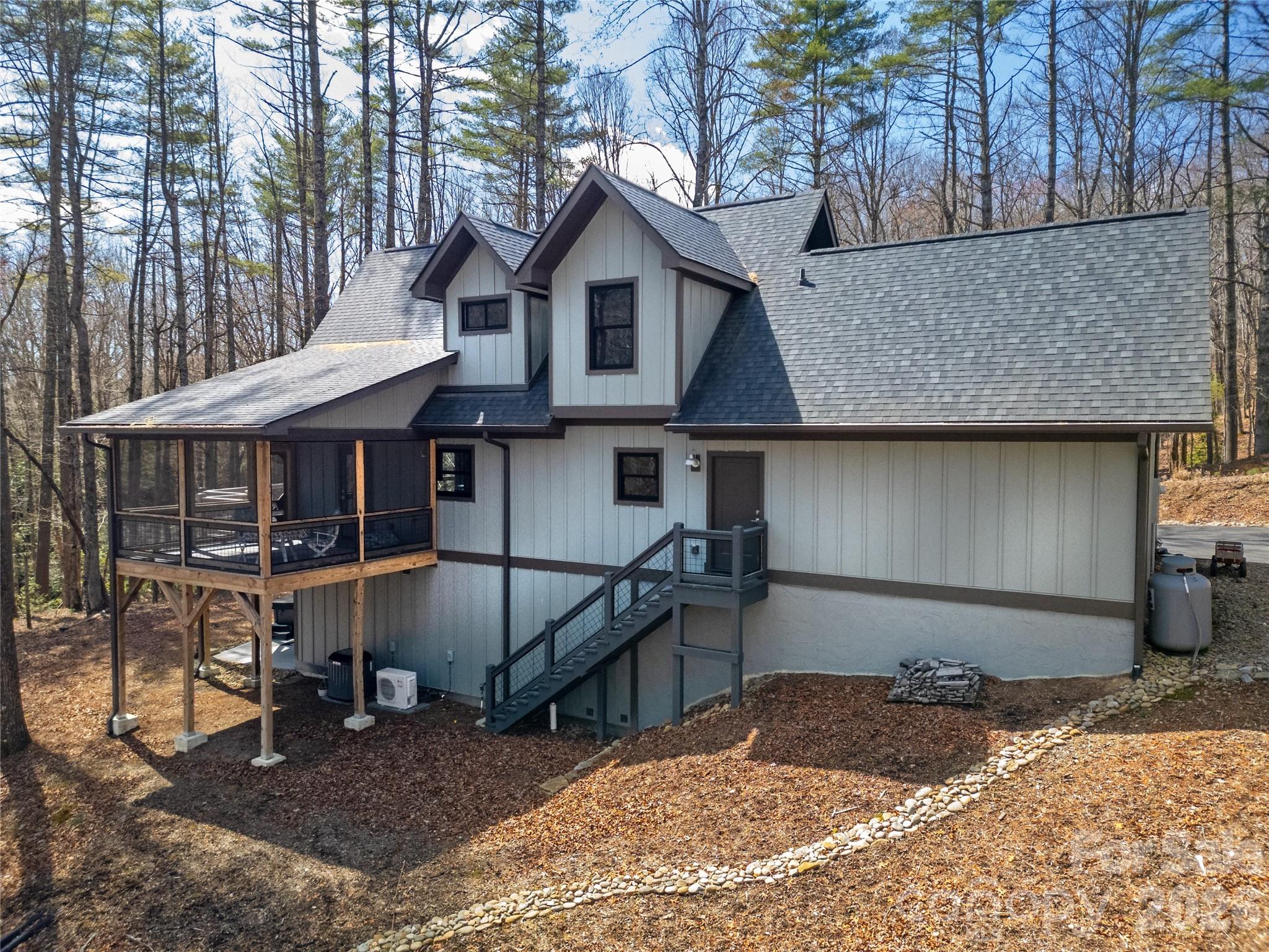 70 Unvdatlvi Court — Brevard