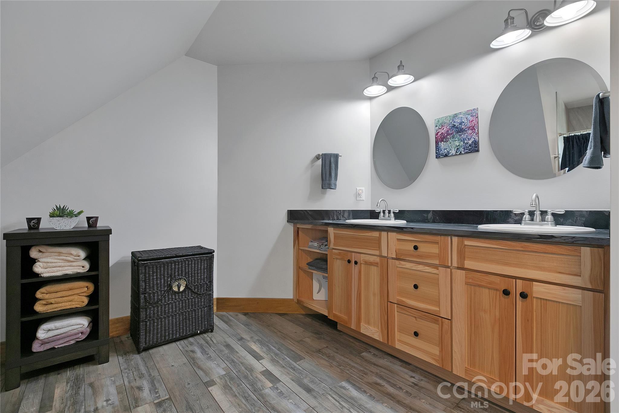 70 Unvdatlvi Court — Brevard