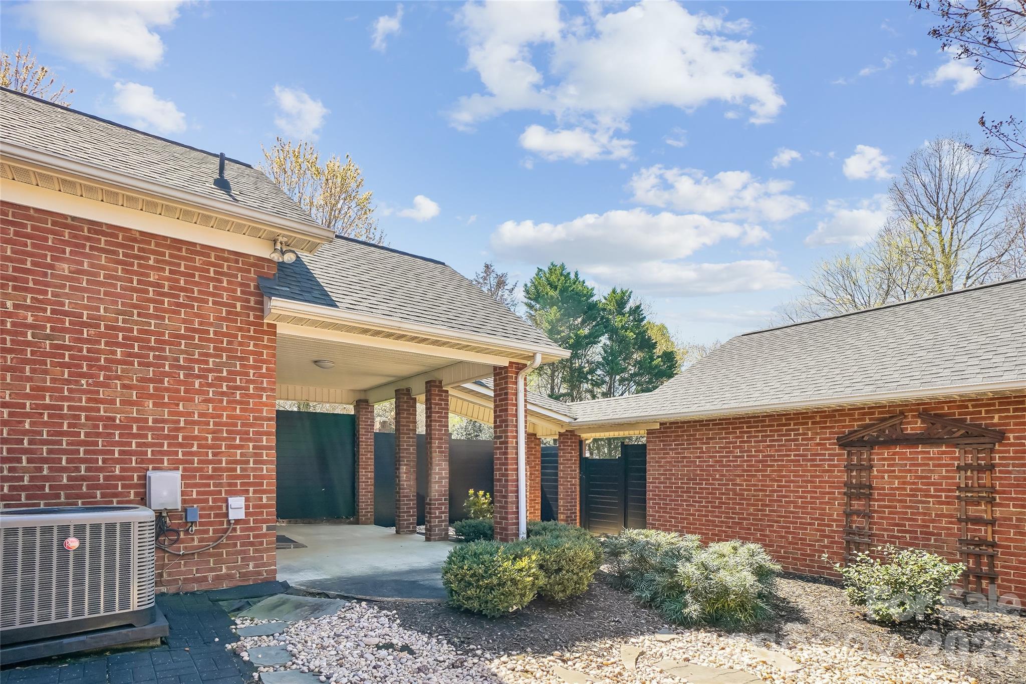 100 Warrington Place — Rock Hill