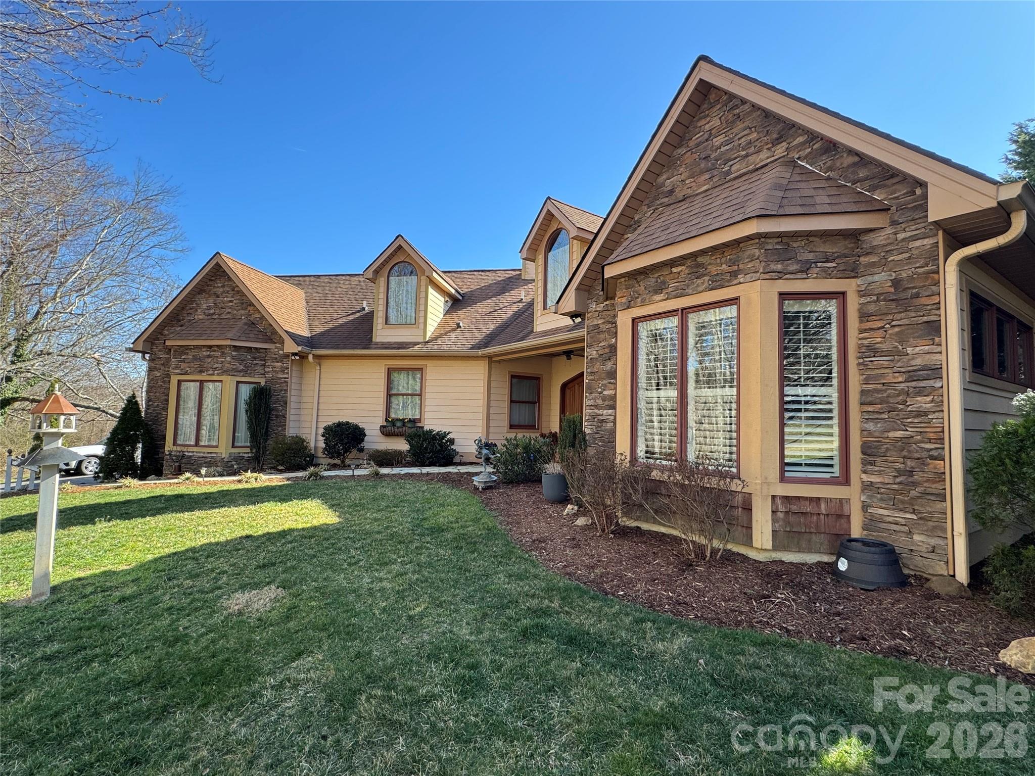 628 Vista Falls Road — Mills River