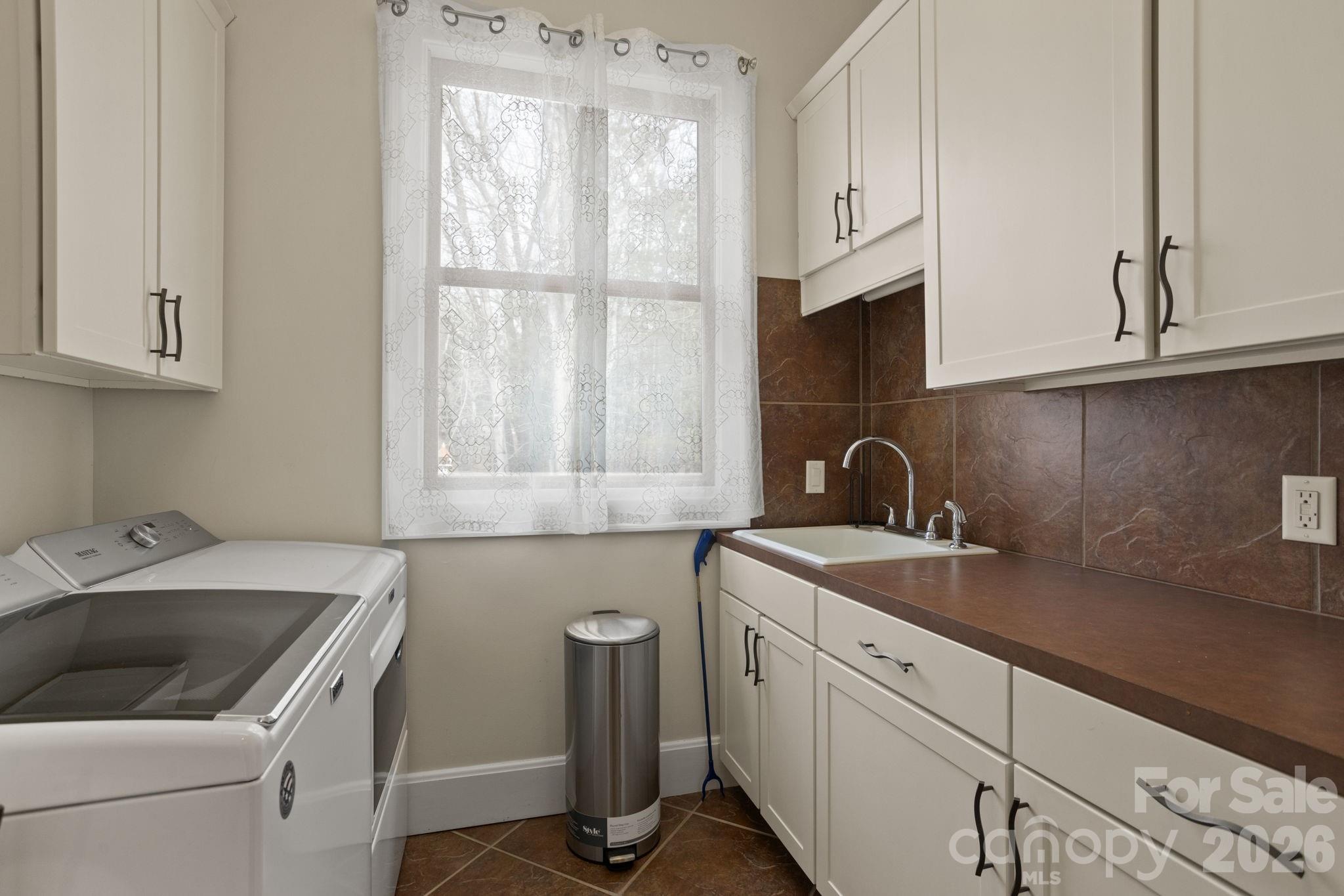 628 Vista Falls Road — Mills River