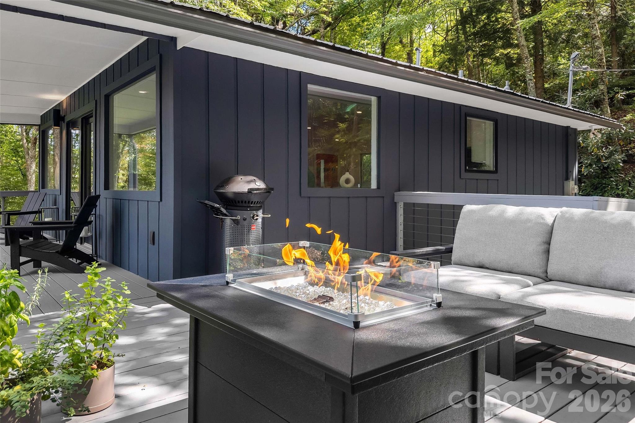 68 Lakey Gap Heights — Black Mountain