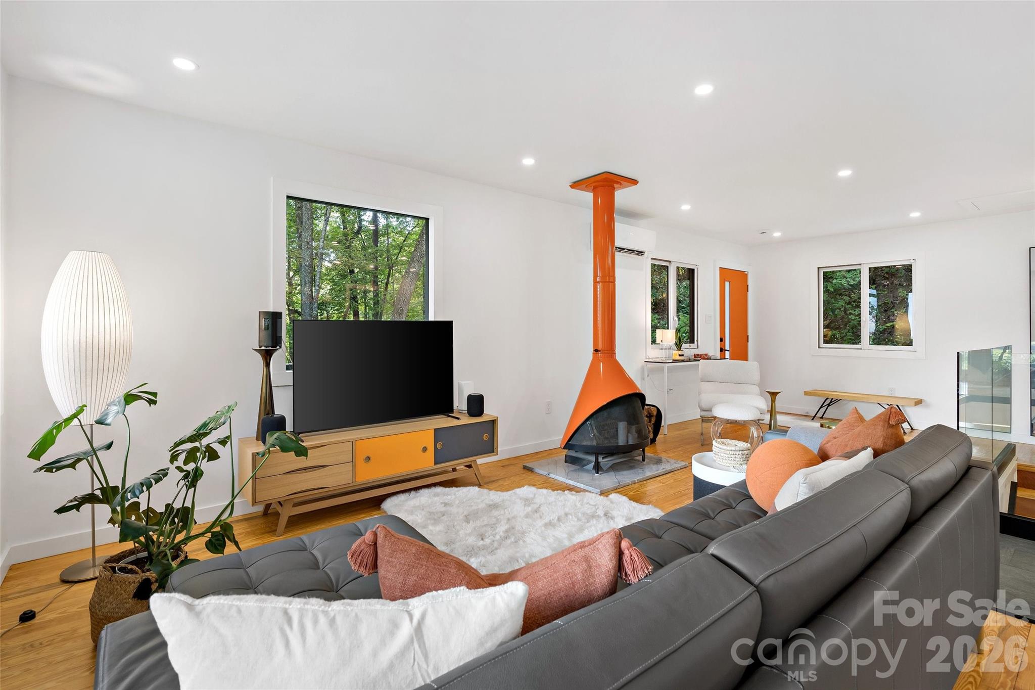 68 Lakey Gap Heights — Black Mountain