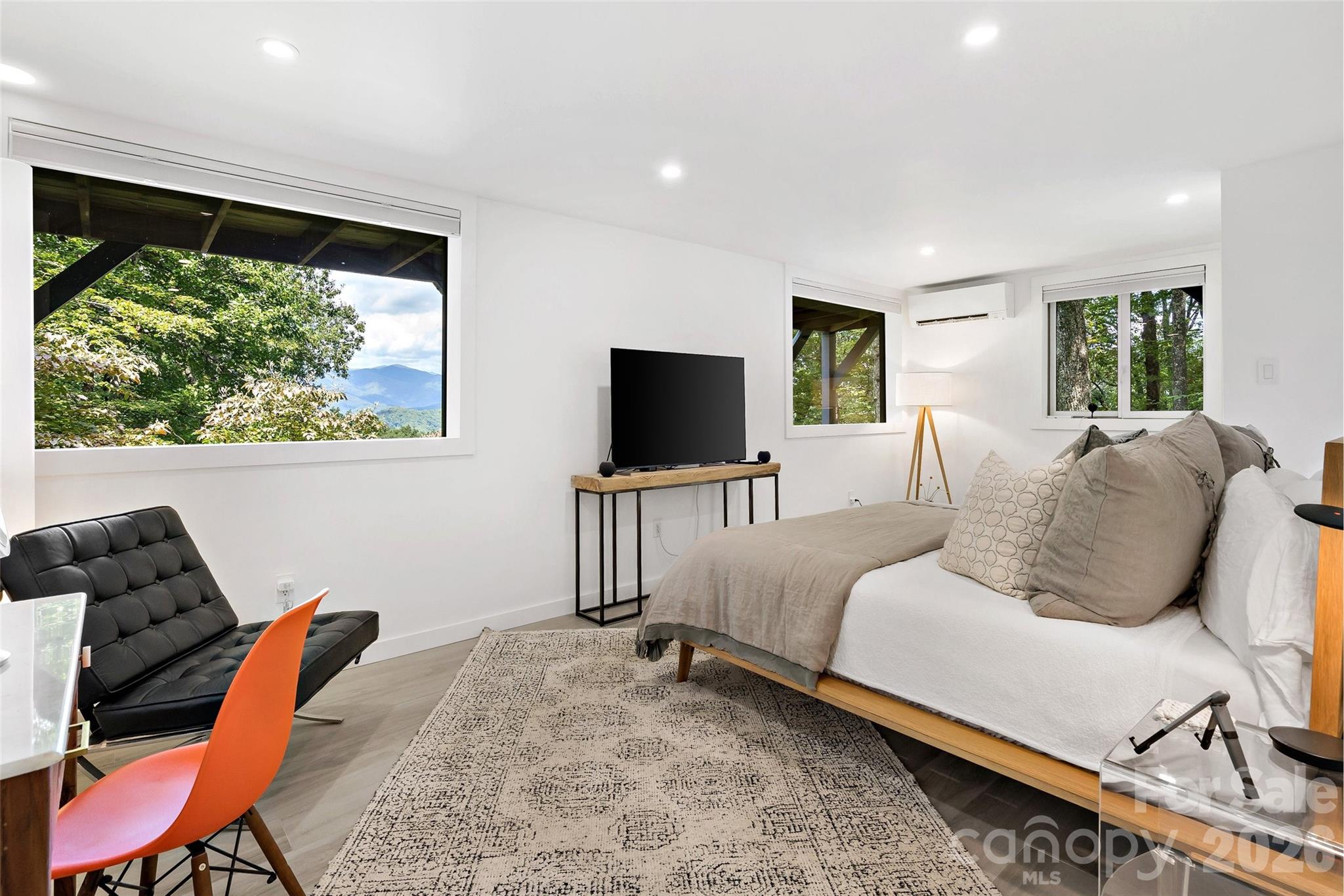 68 Lakey Gap Heights — Black Mountain