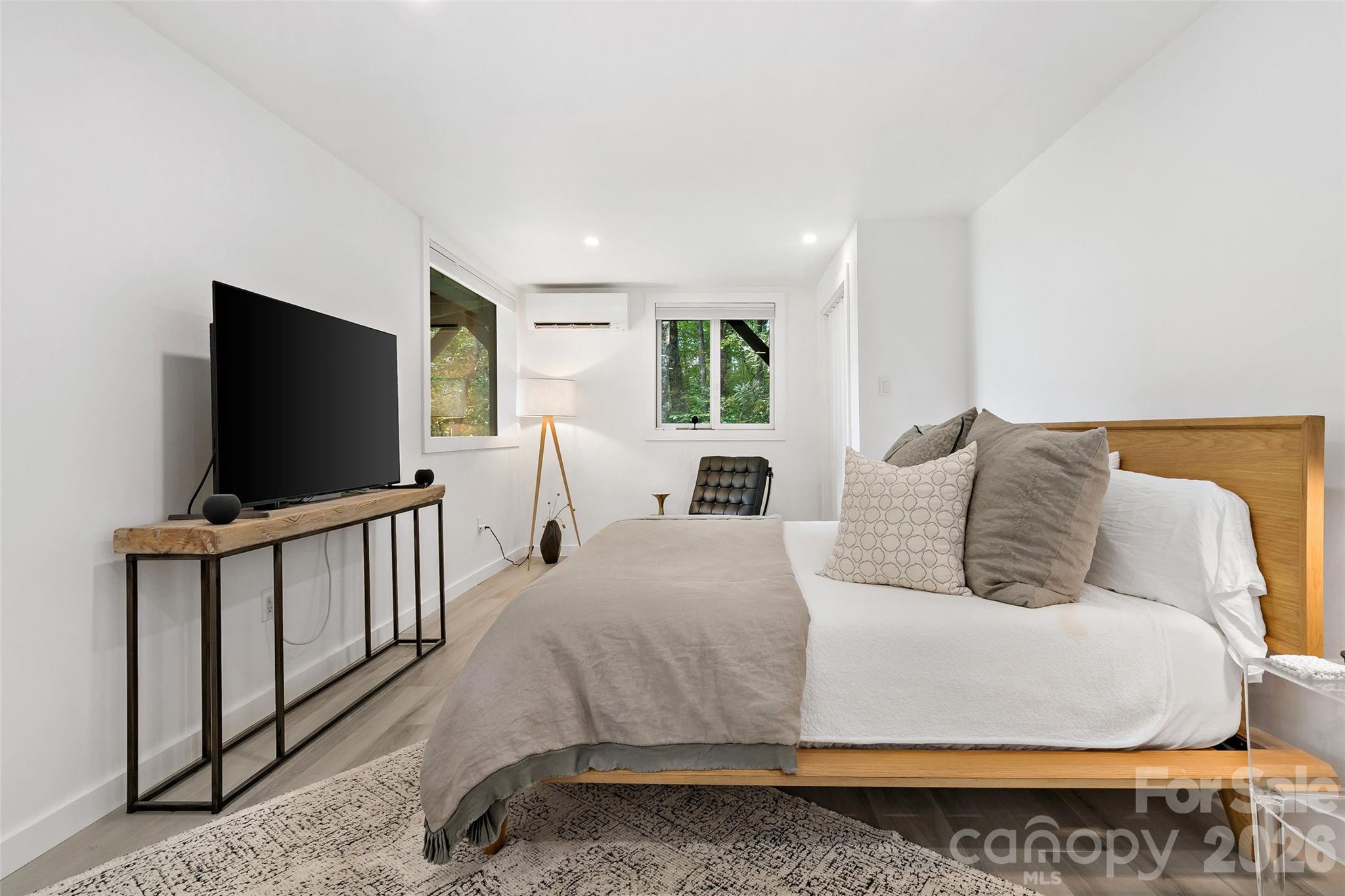 68 Lakey Gap Heights — Black Mountain
