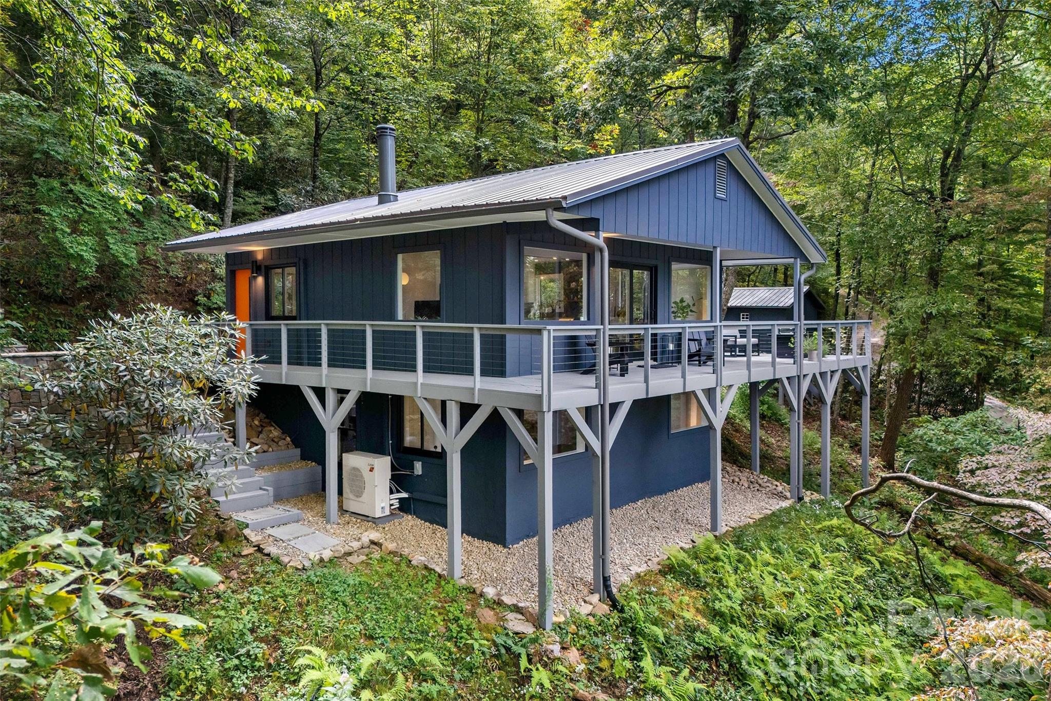 68 Lakey Gap Heights — Black Mountain