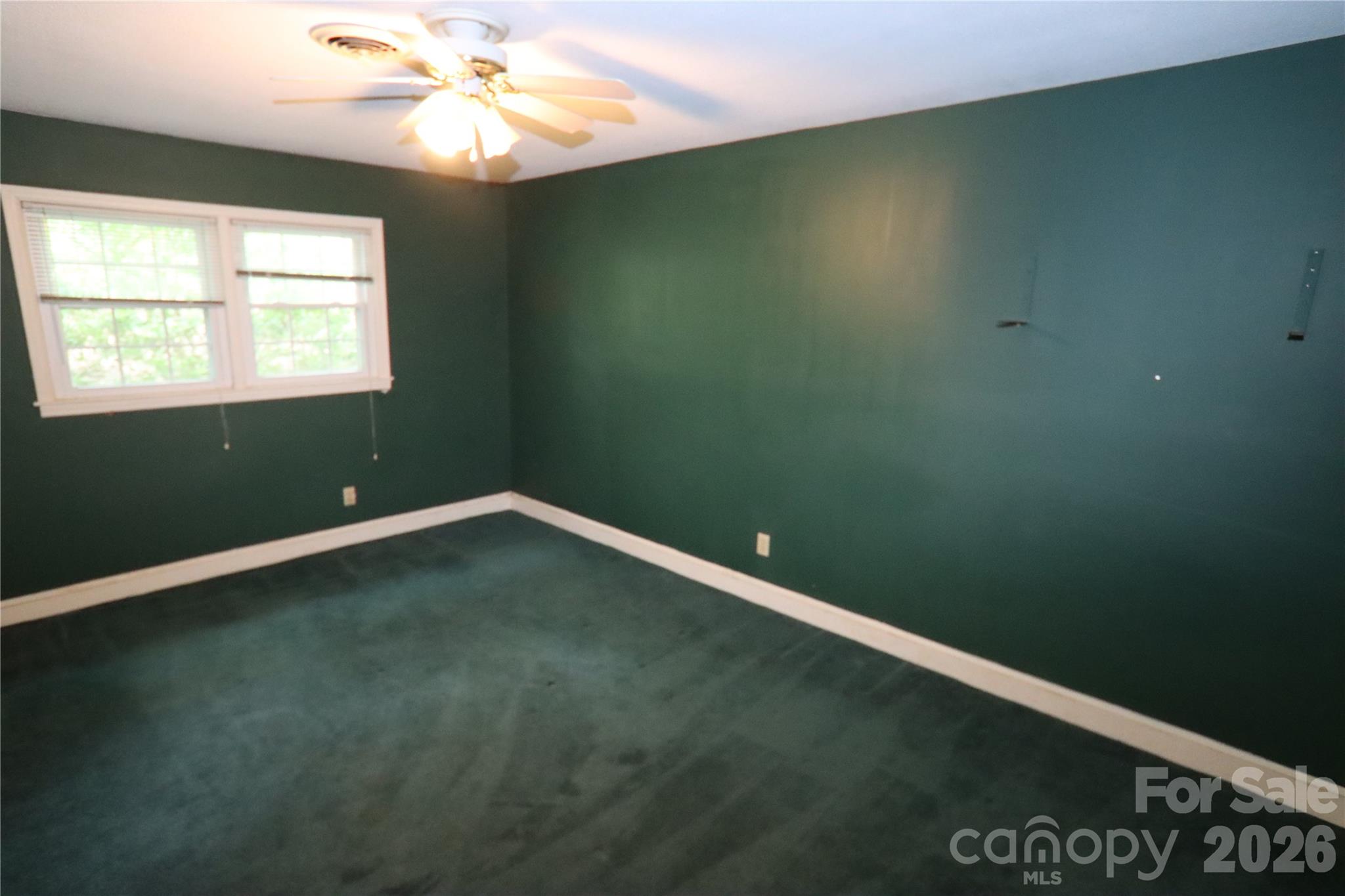 607 Willow Lane — Harrisburg
