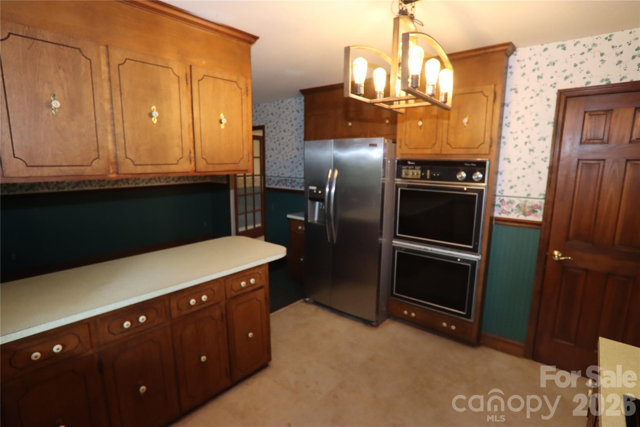 607 Willow Lane — Harrisburg